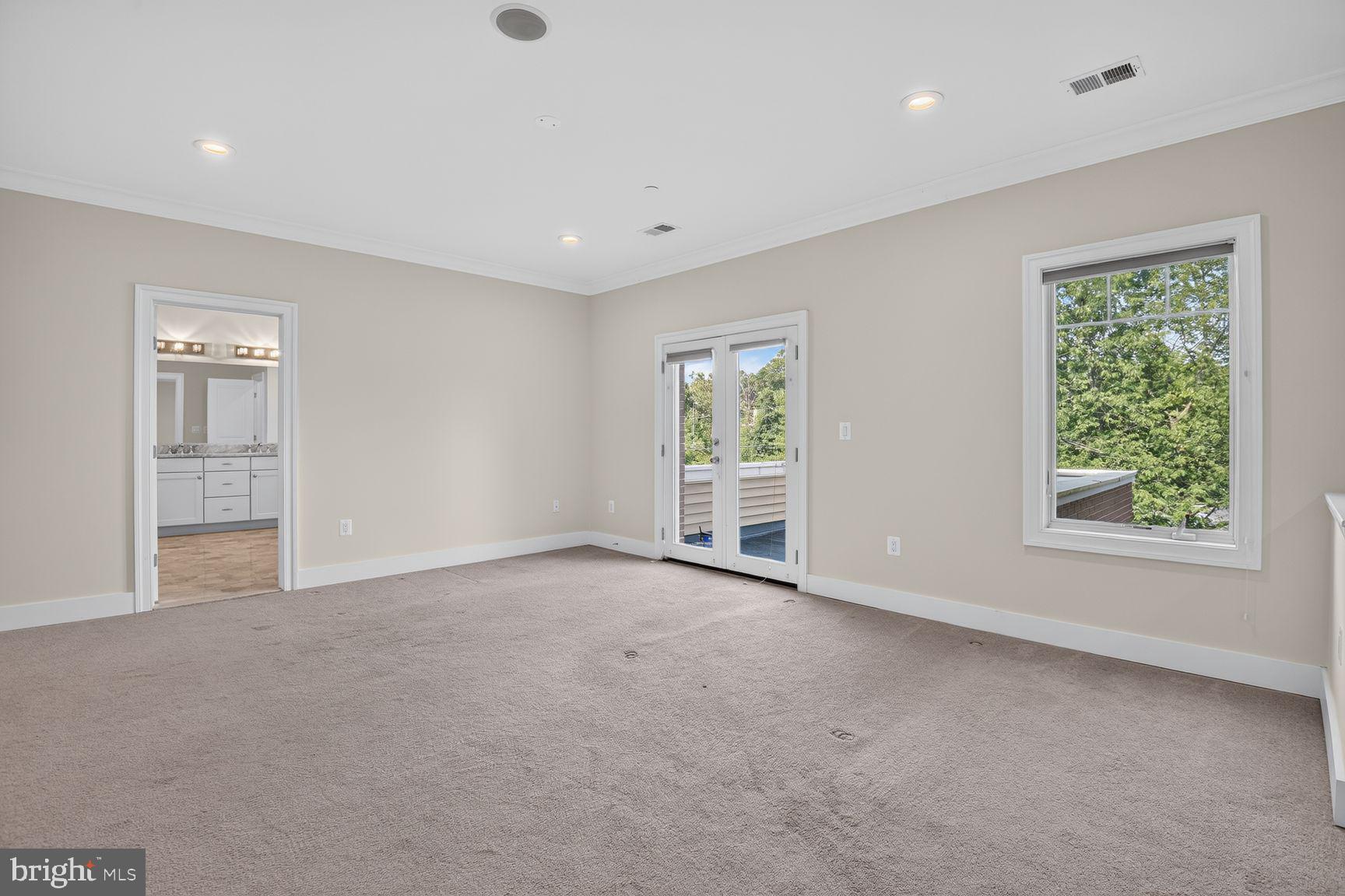 DARNESTOWN OUTSIDE - Residential