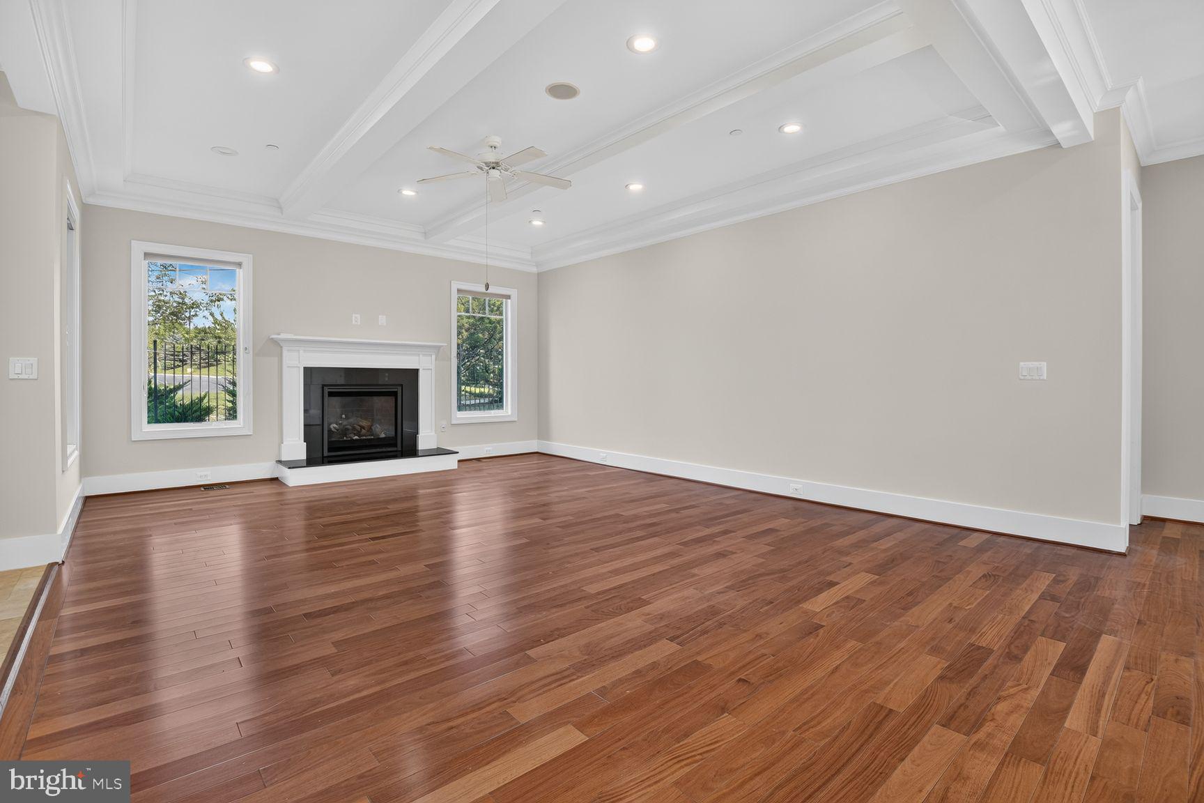 DARNESTOWN OUTSIDE - Residential