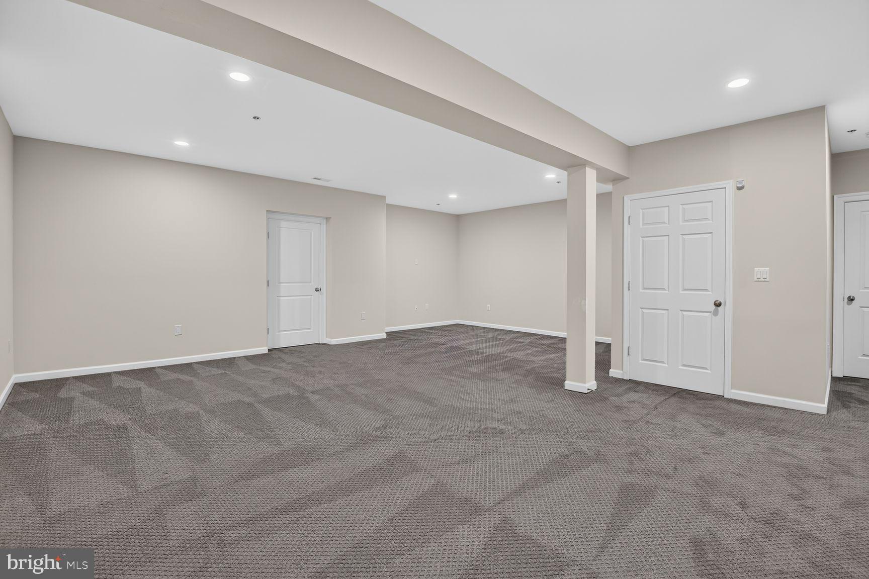 DARNESTOWN OUTSIDE - Residential