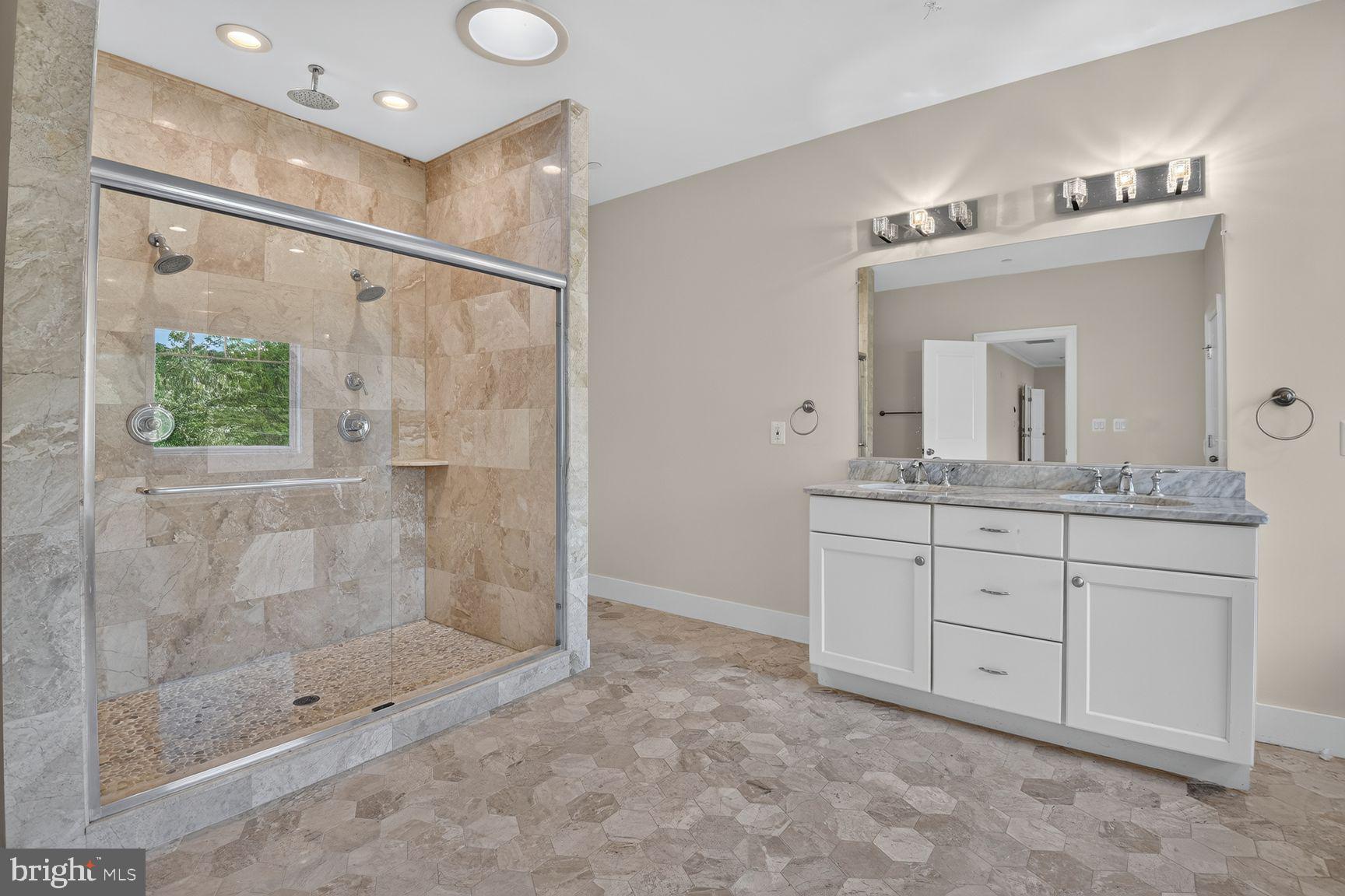 DARNESTOWN OUTSIDE - Residential