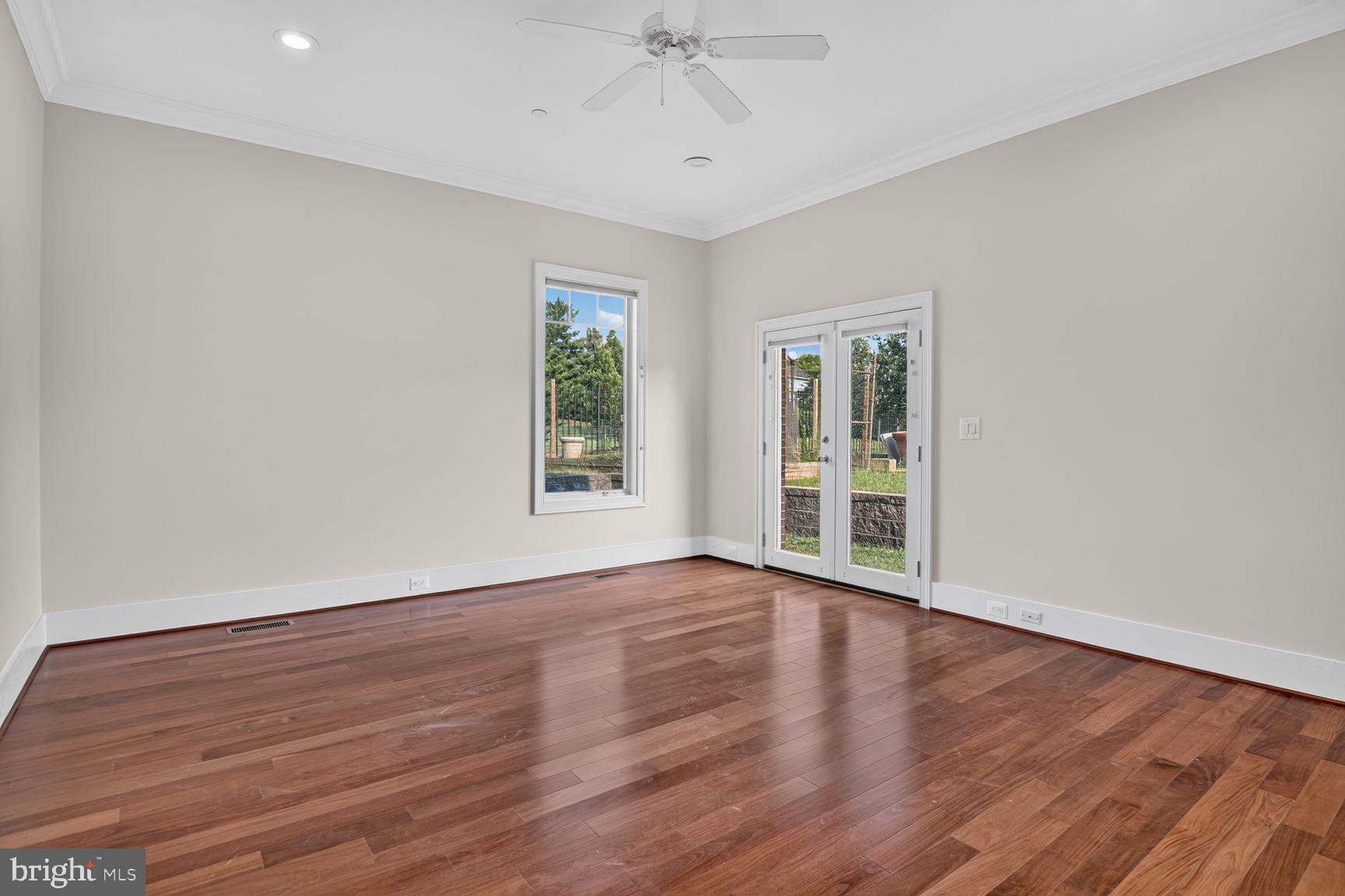 DARNESTOWN OUTSIDE - Residential