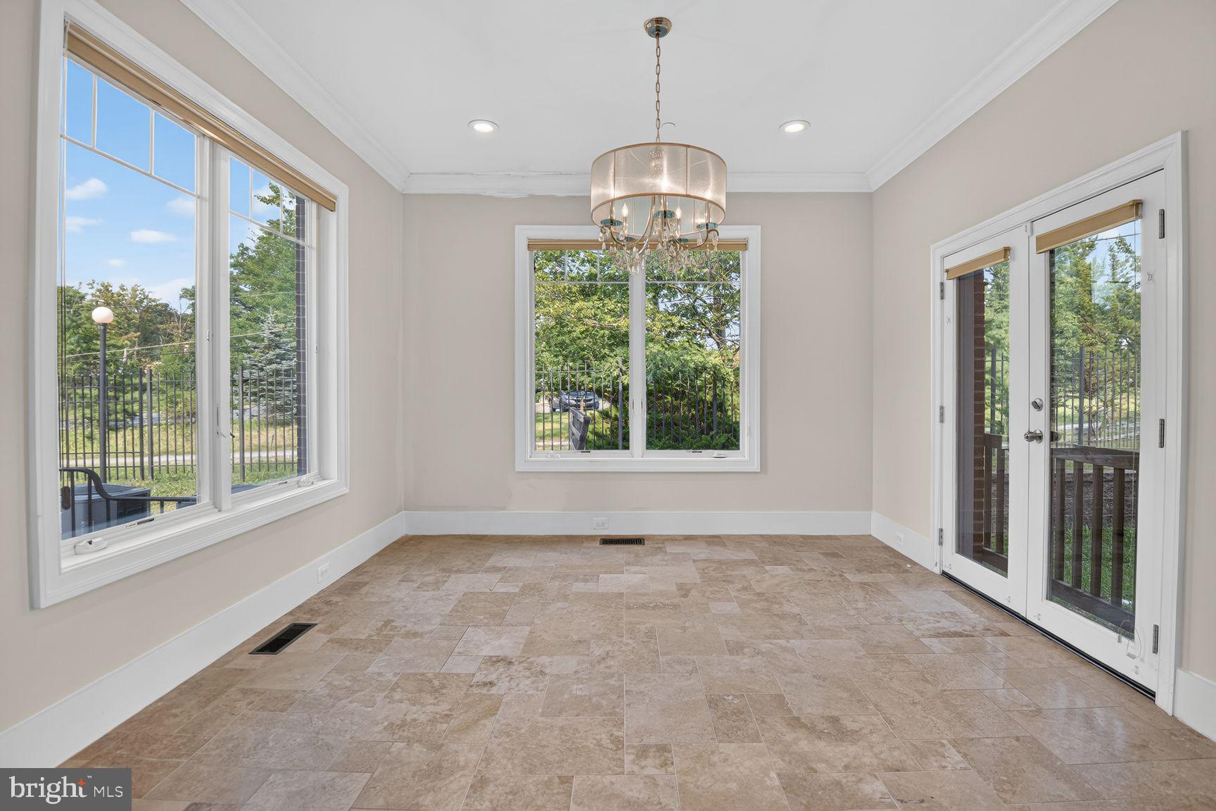 DARNESTOWN OUTSIDE - Residential