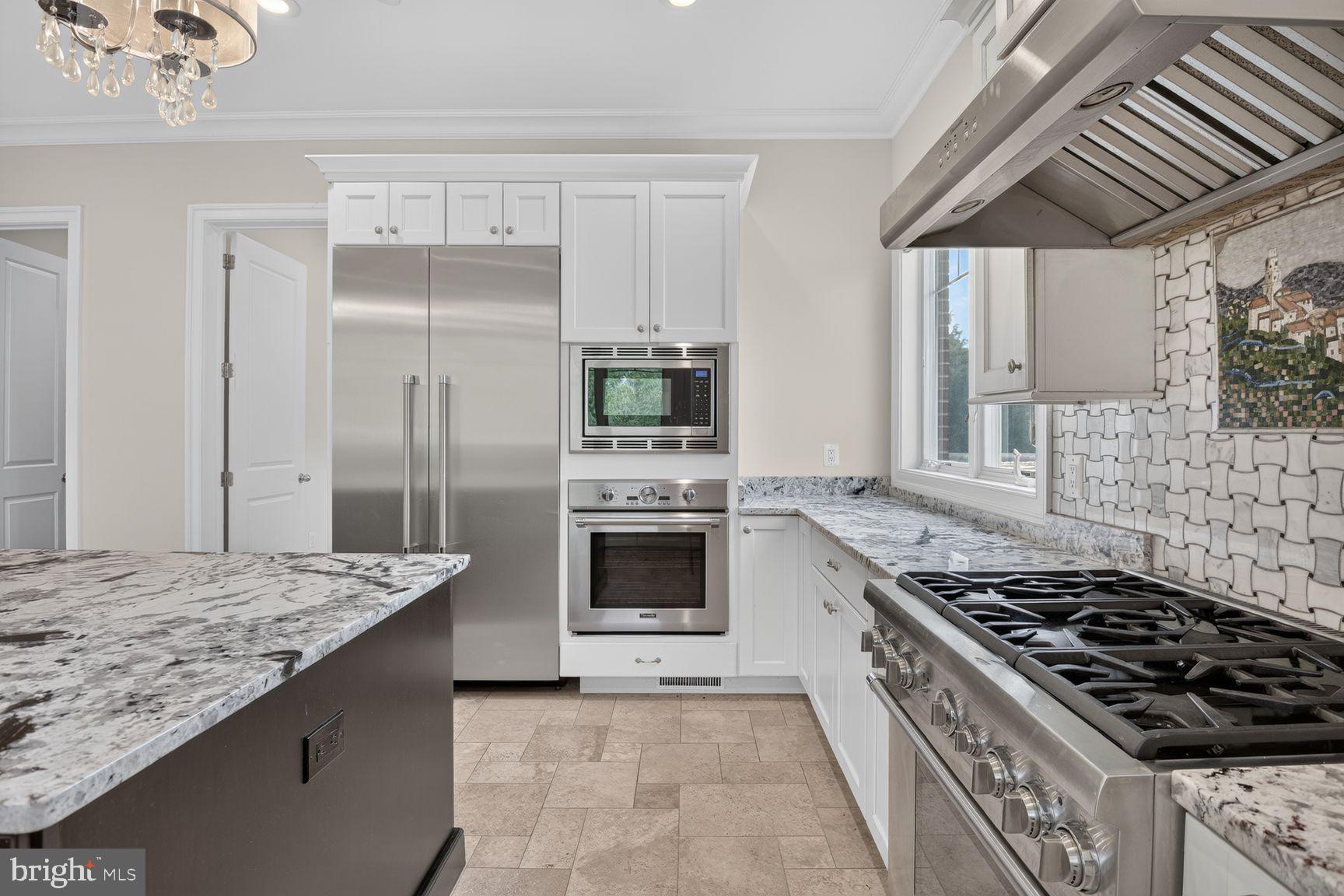 DARNESTOWN OUTSIDE - Residential