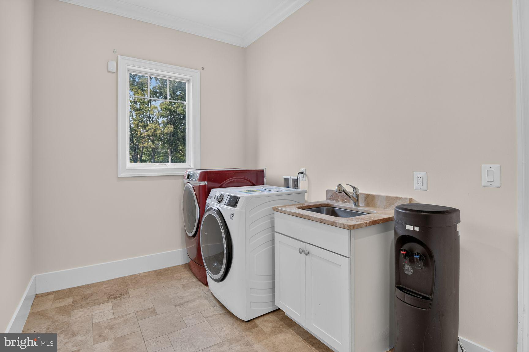 DARNESTOWN OUTSIDE - Residential