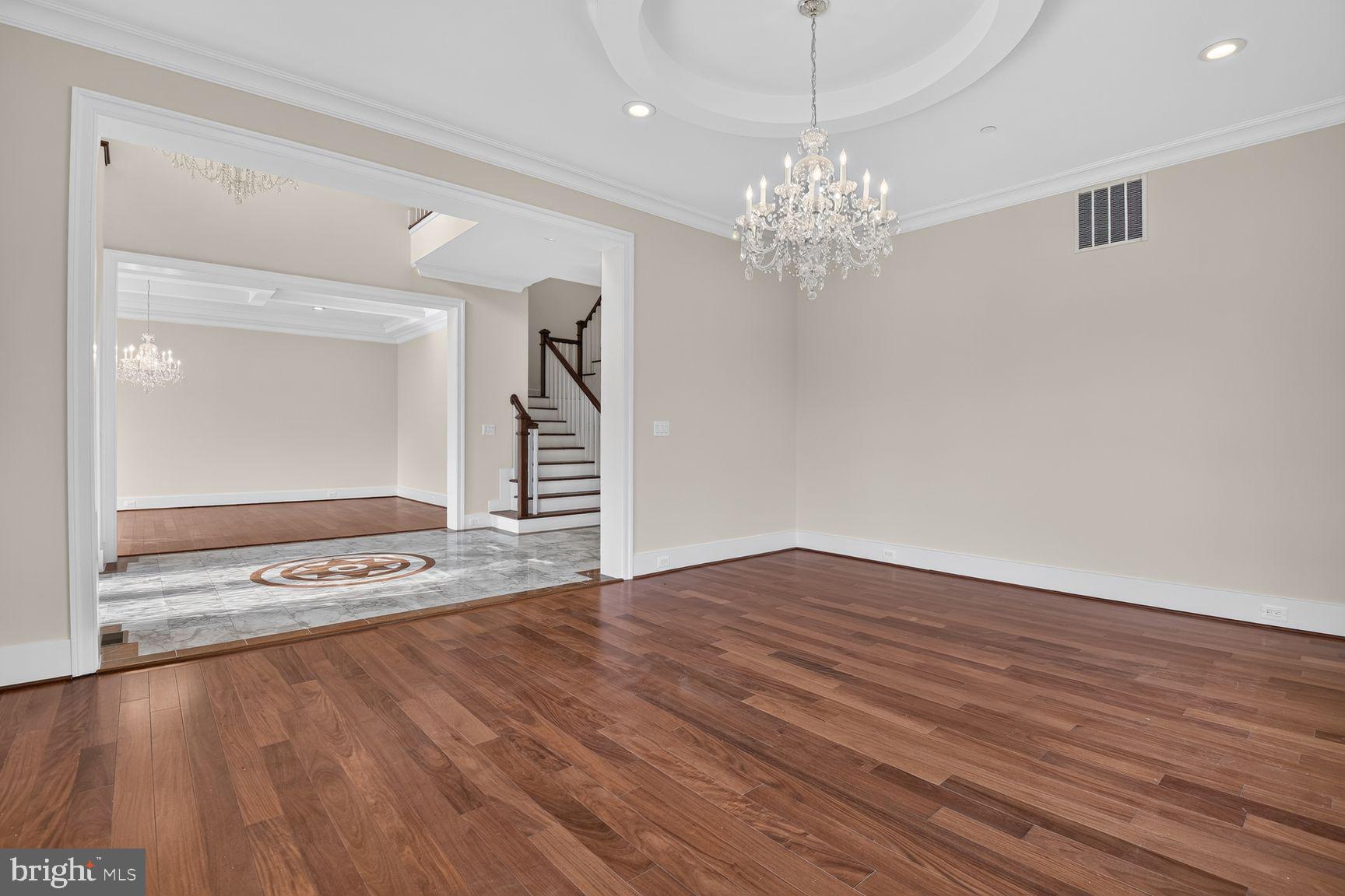 DARNESTOWN OUTSIDE - Residential