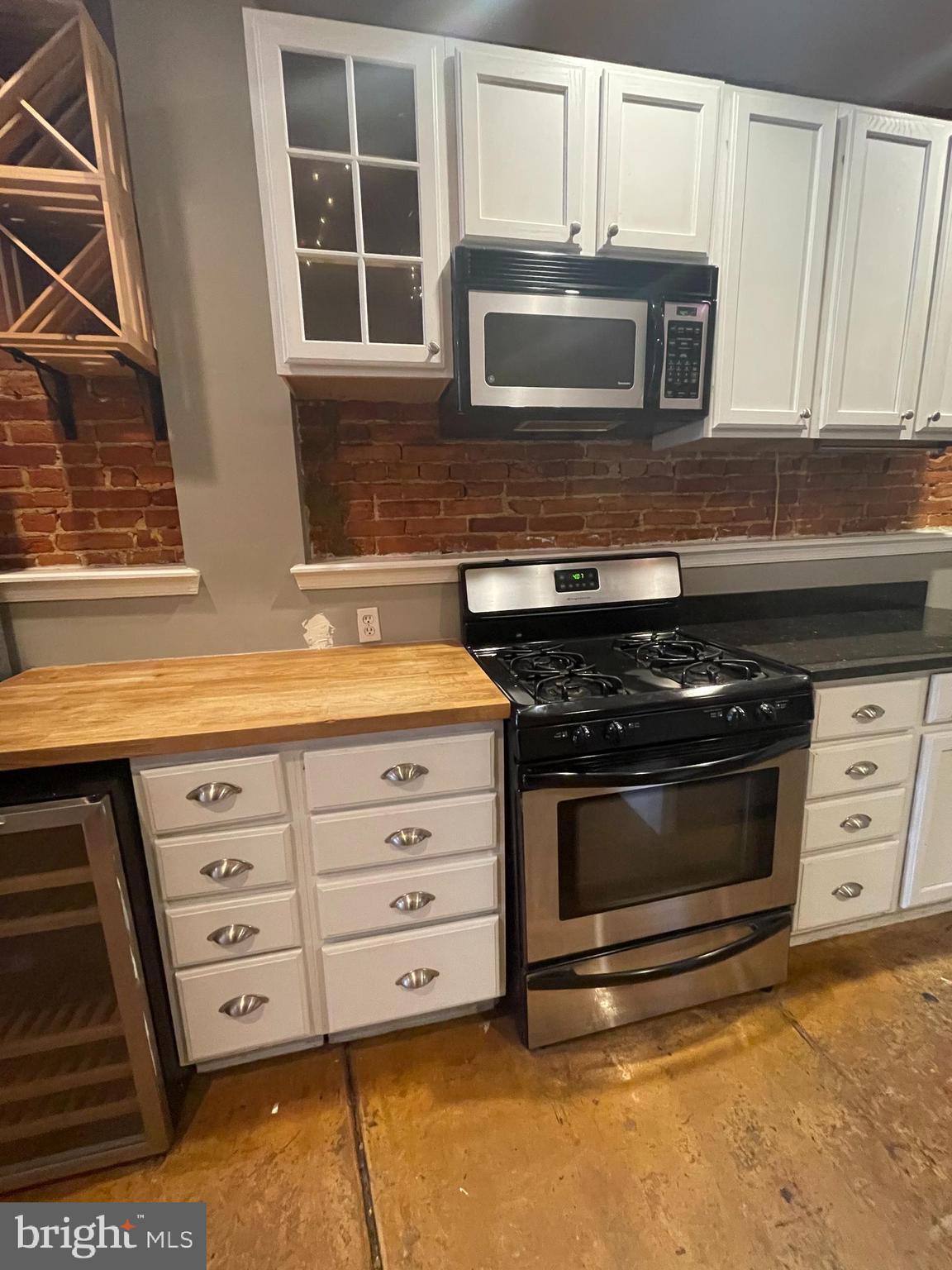 FEDERAL HILL HISTORIC DISTRICT - Residential Lease