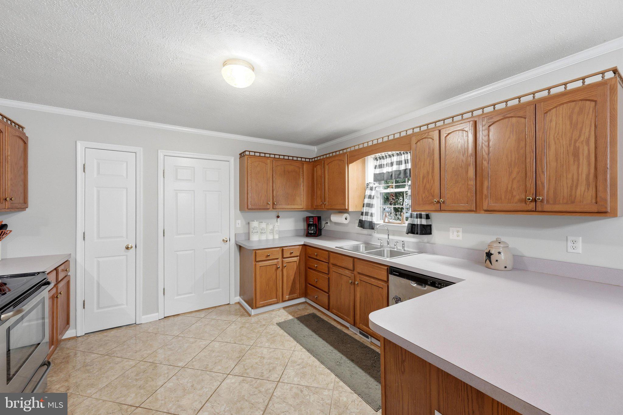 ELIZABETH STATION - Residential