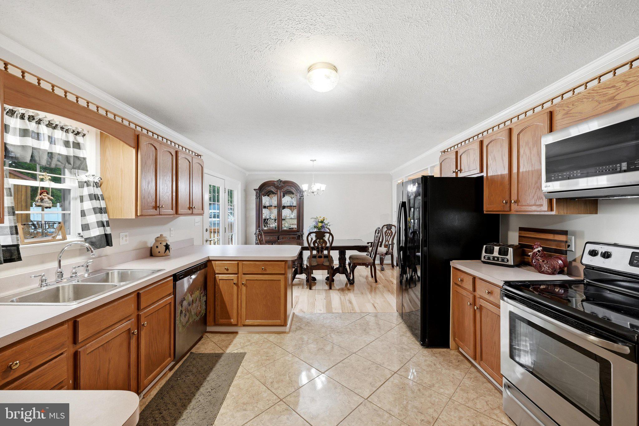 ELIZABETH STATION - Residential