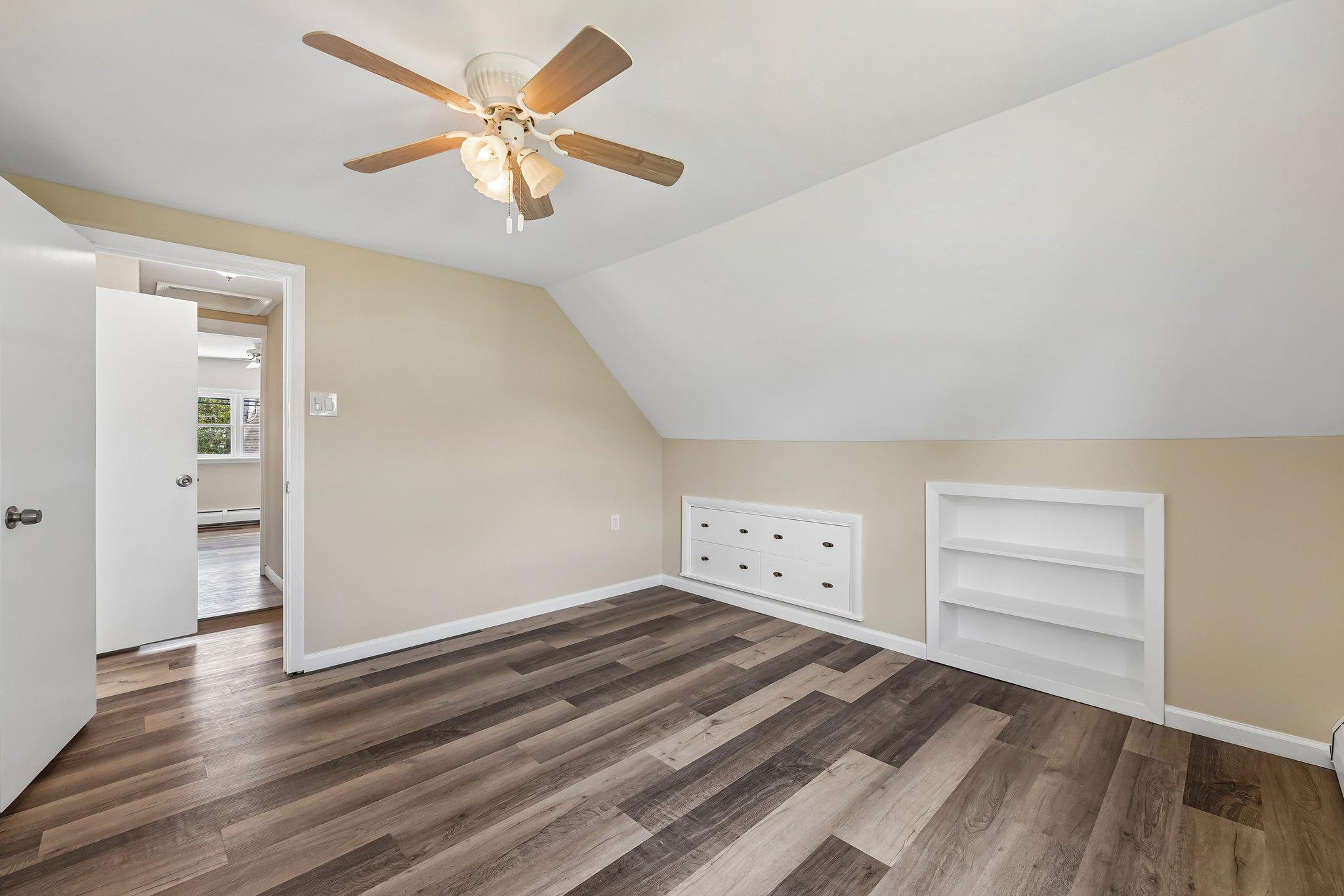 RED CEDAR HILL - Residential
