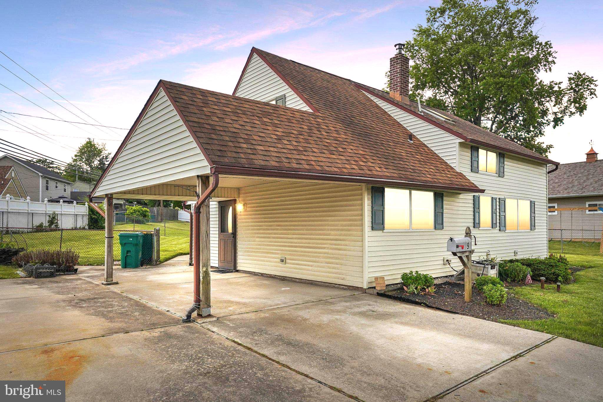 RED CEDAR HILL - Residential