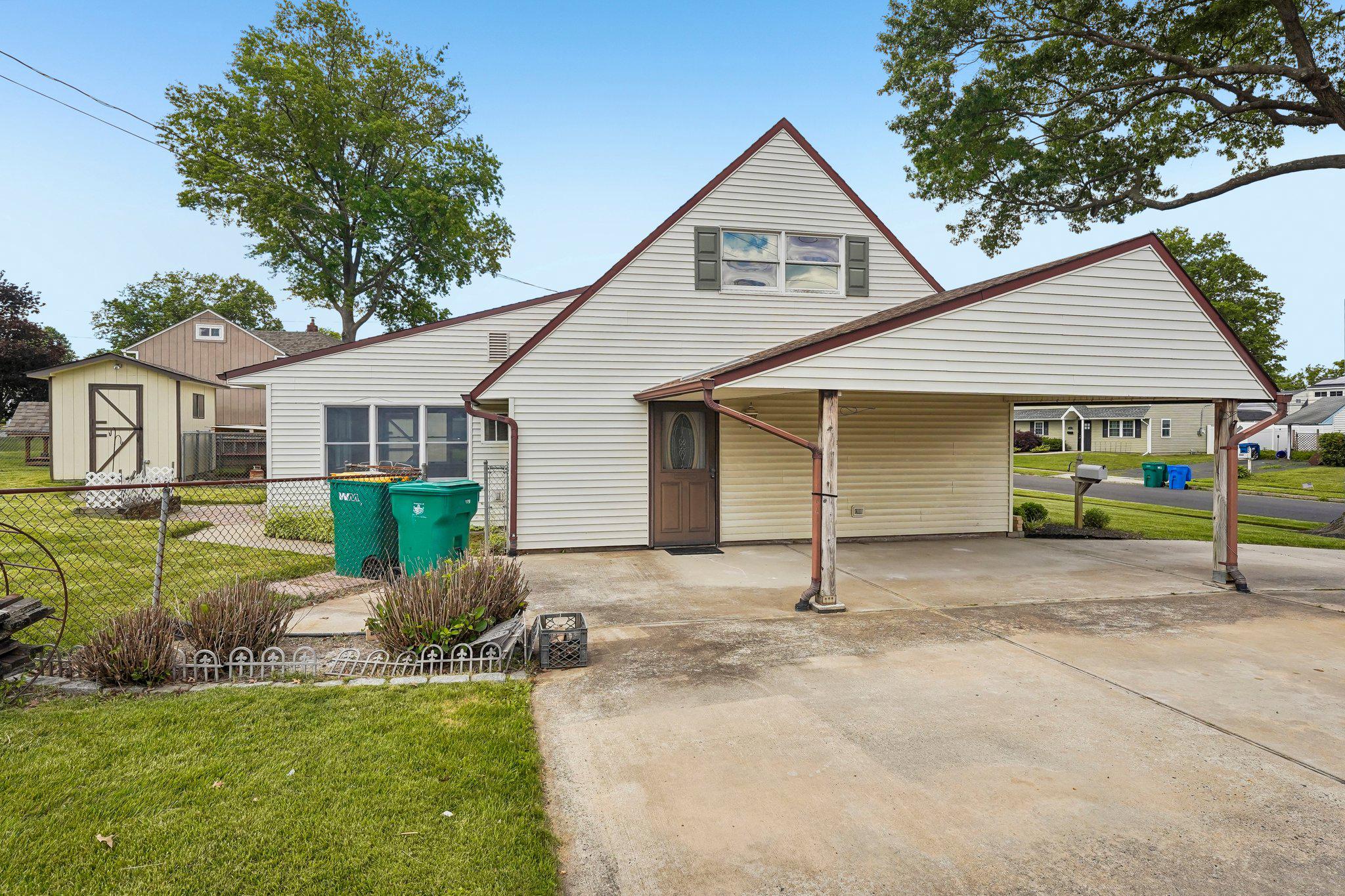 RED CEDAR HILL - Residential