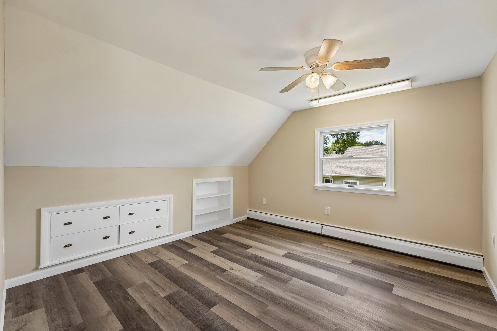 RED CEDAR HILL - Residential