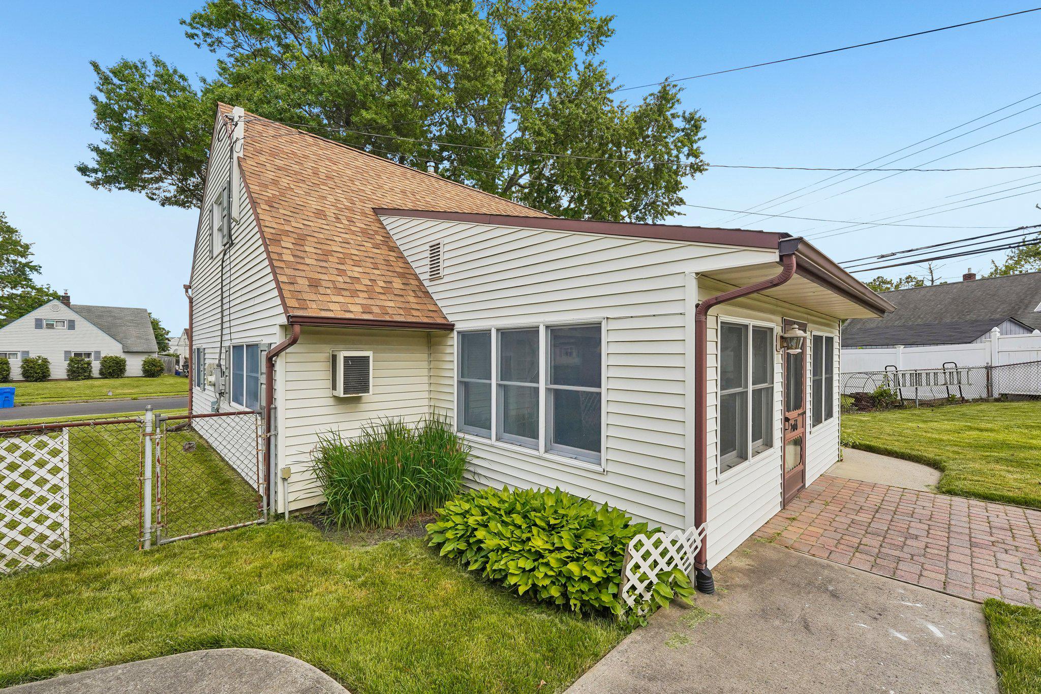 RED CEDAR HILL - Residential