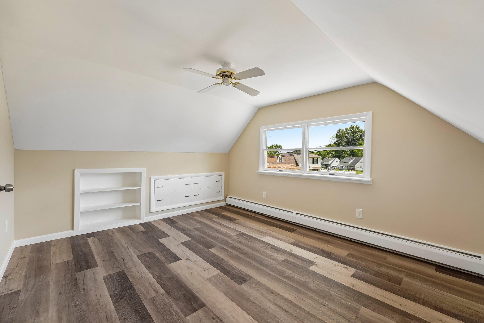 RED CEDAR HILL - Residential