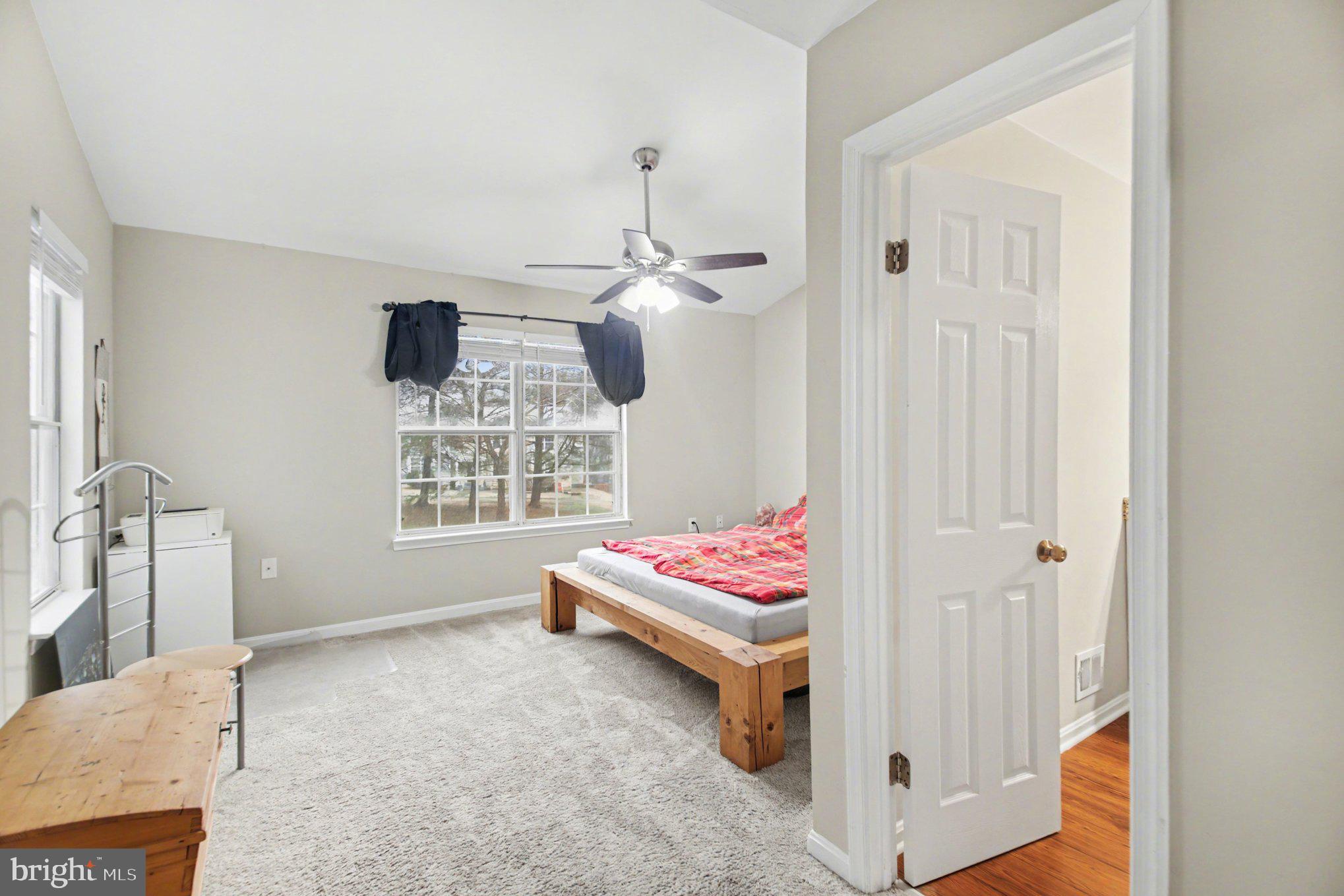 MONTCLAIR WATERS EDGE - Residential