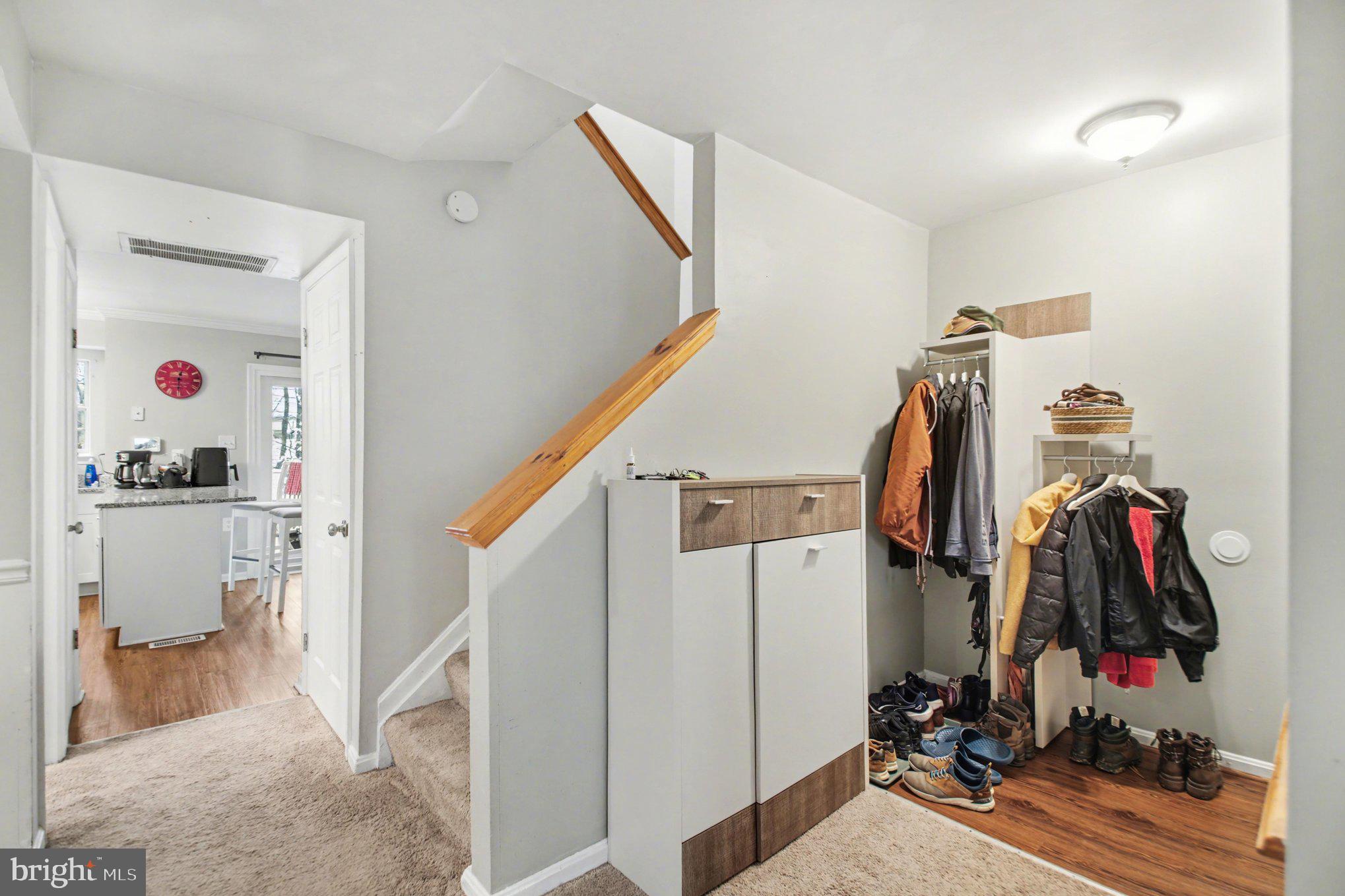 MONTCLAIR WATERS EDGE - Residential