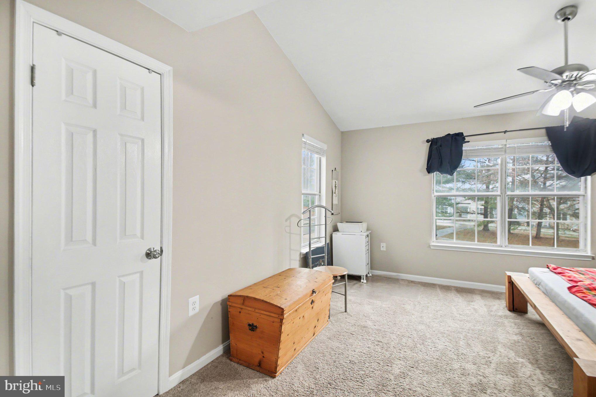MONTCLAIR WATERS EDGE - Residential