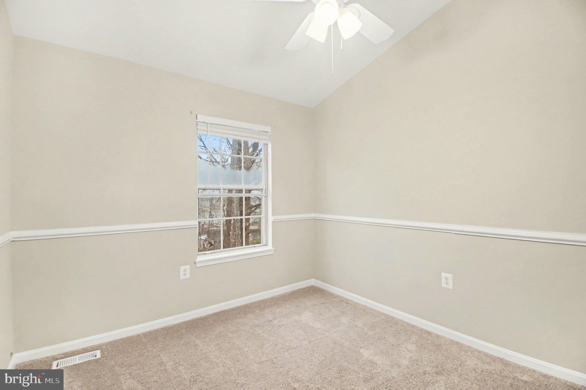 MONTCLAIR WATERS EDGE - Residential