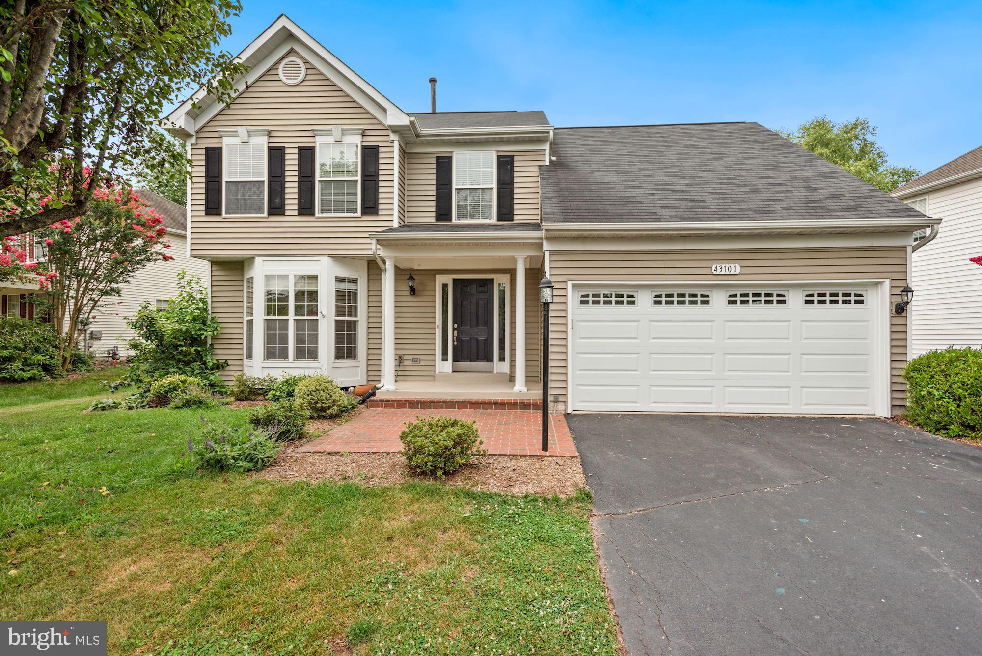 ASHBURN FARM - Residential Lease