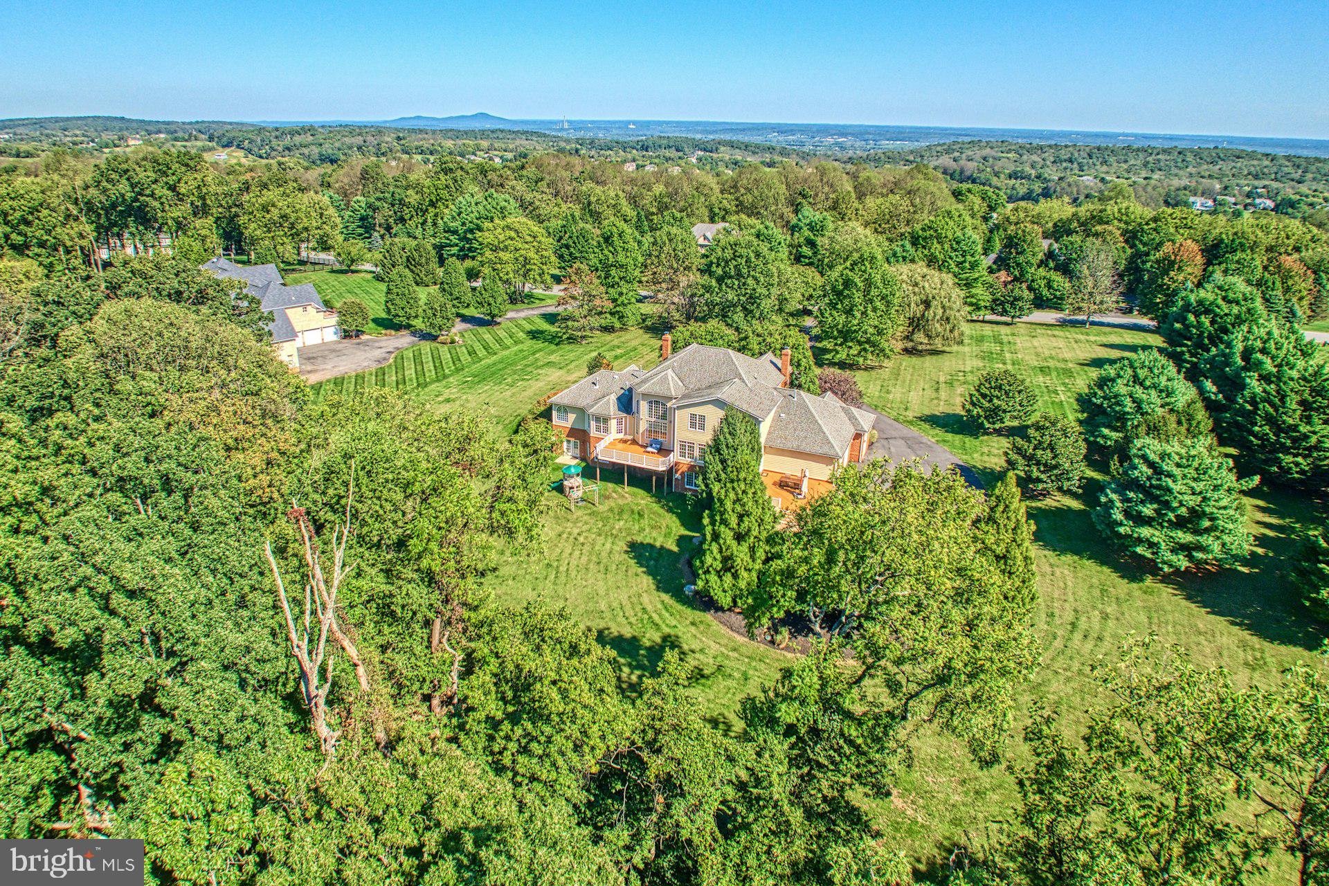 BEACON HILL - Residential
