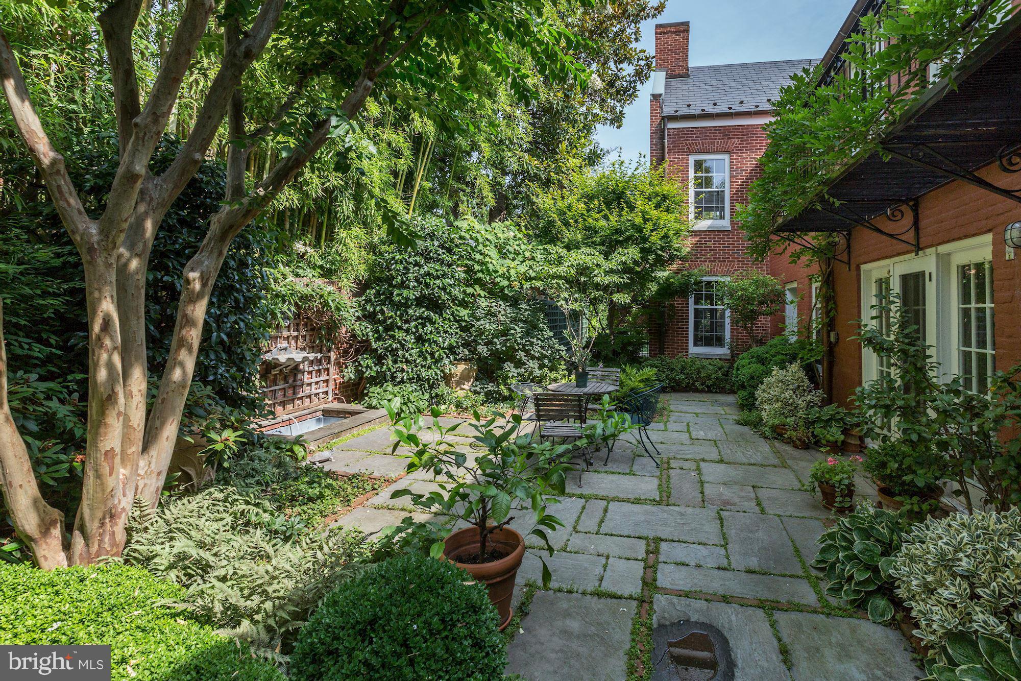 GEORGETOWN - Residential
