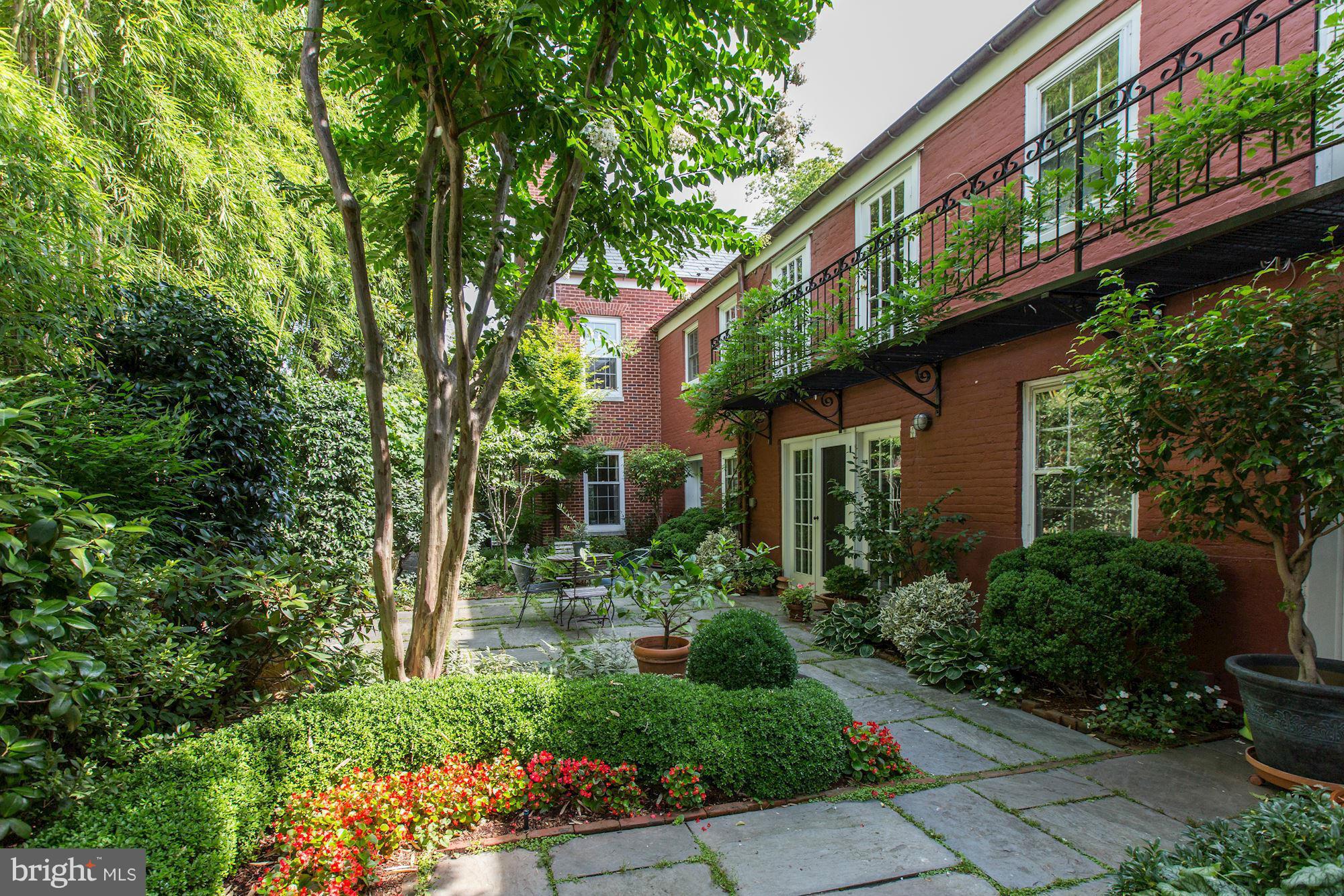 GEORGETOWN - Residential