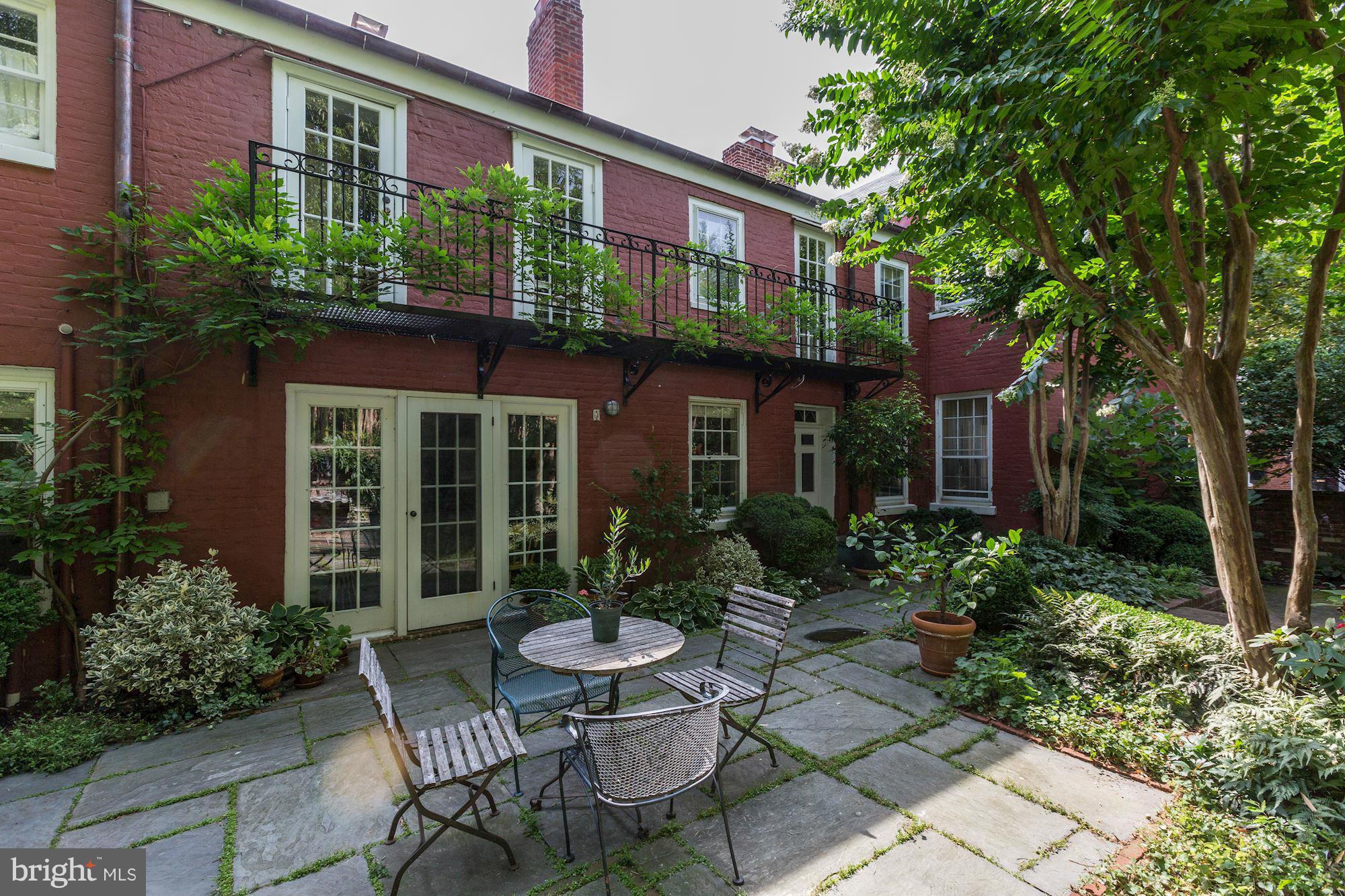 GEORGETOWN - Residential