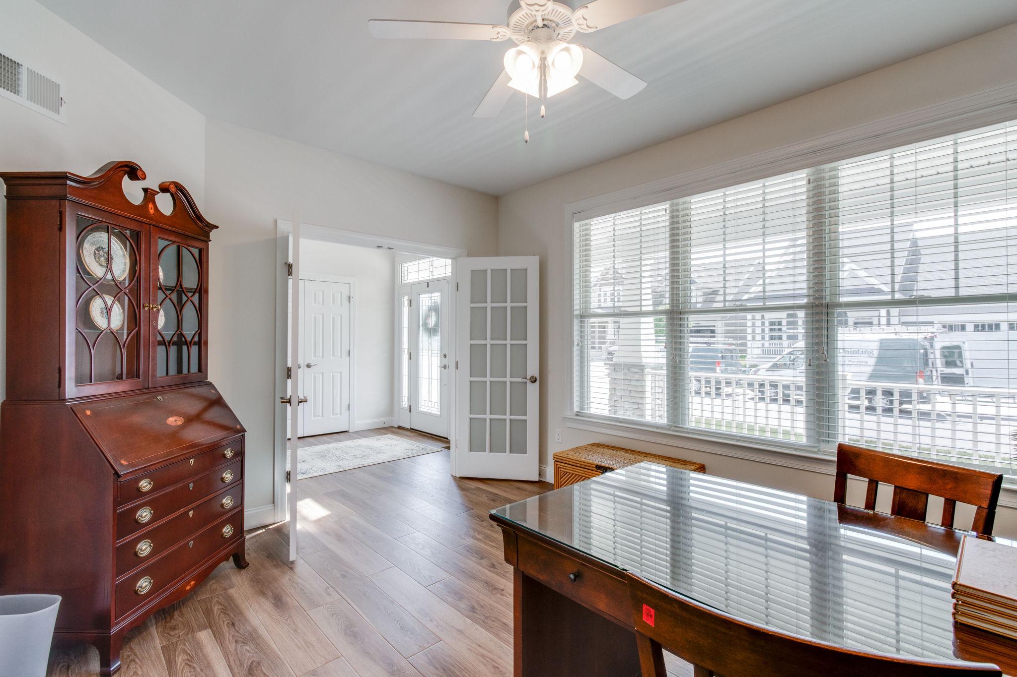 HOME TOWNE SQUARE - Residential