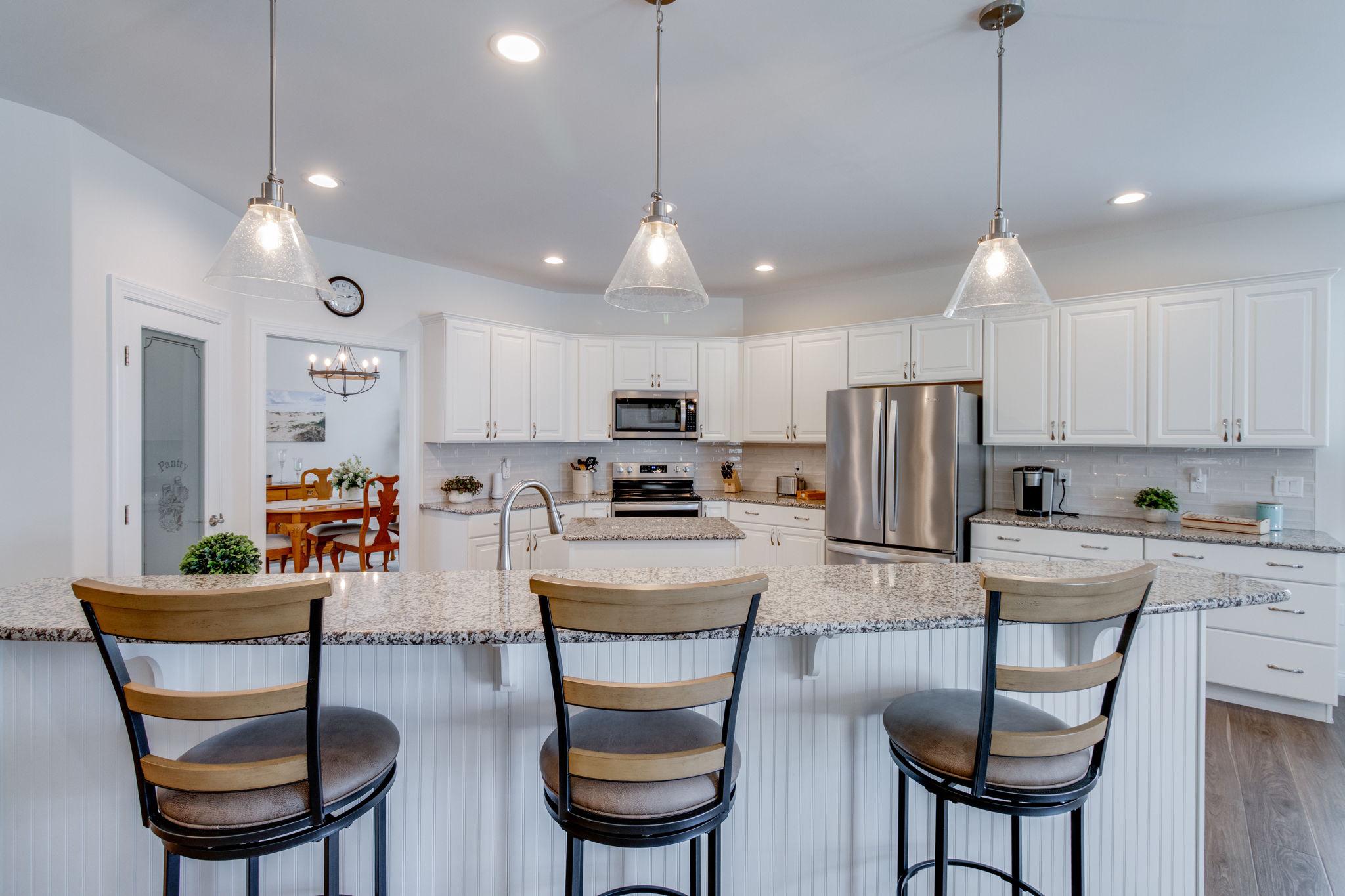HOME TOWNE SQUARE - Residential