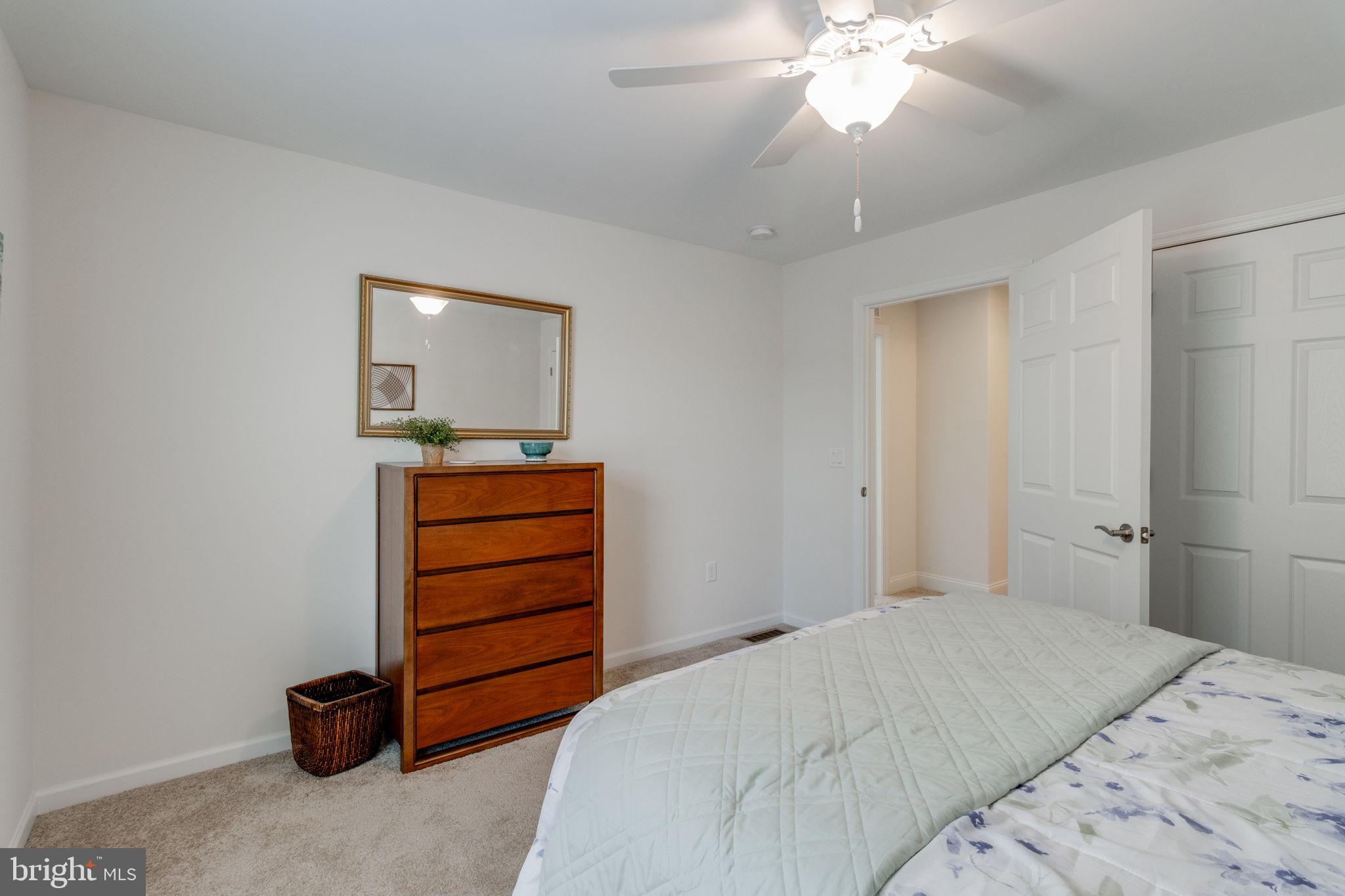 HOME TOWNE SQUARE - Residential