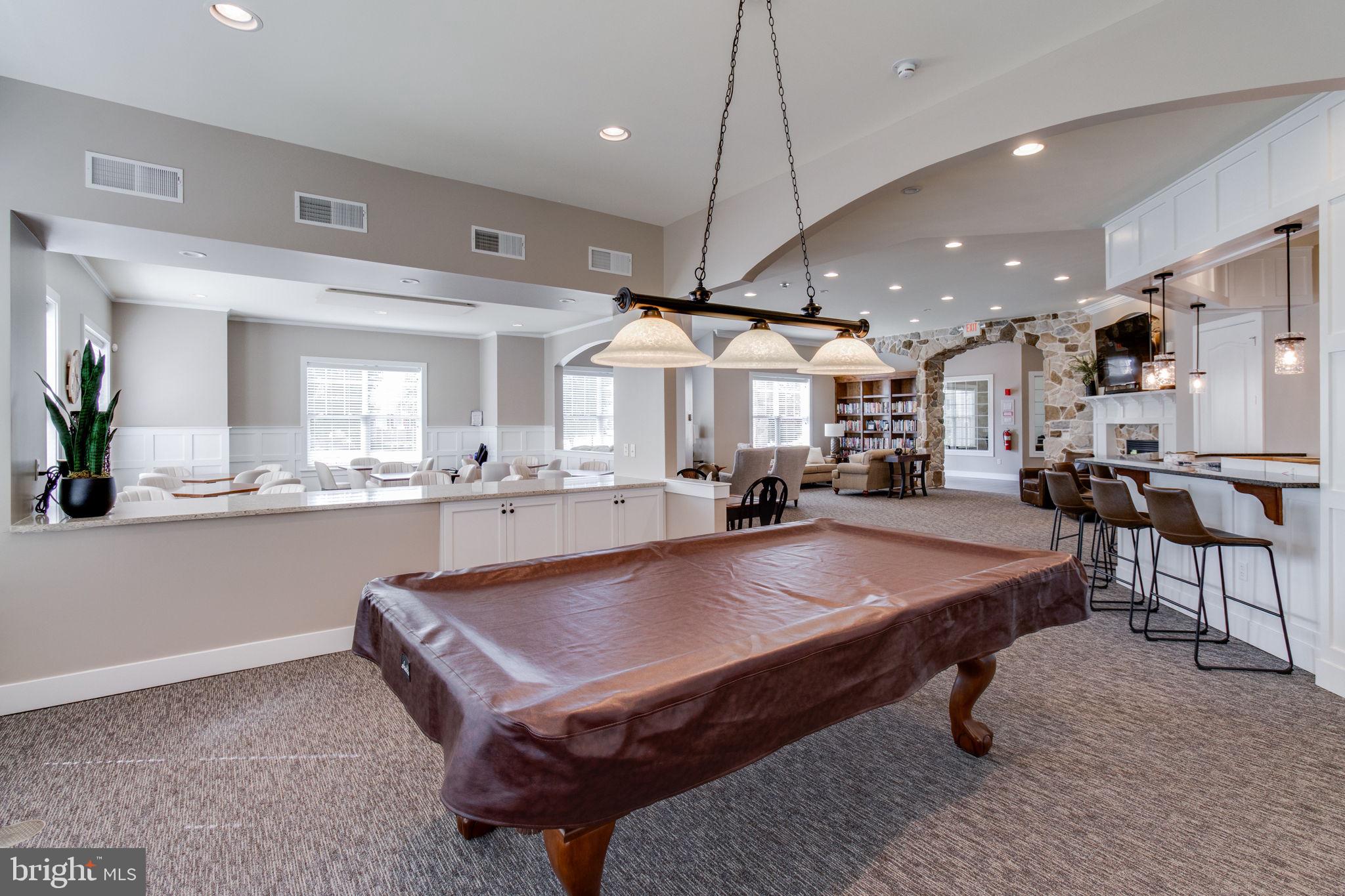HOME TOWNE SQUARE - Residential