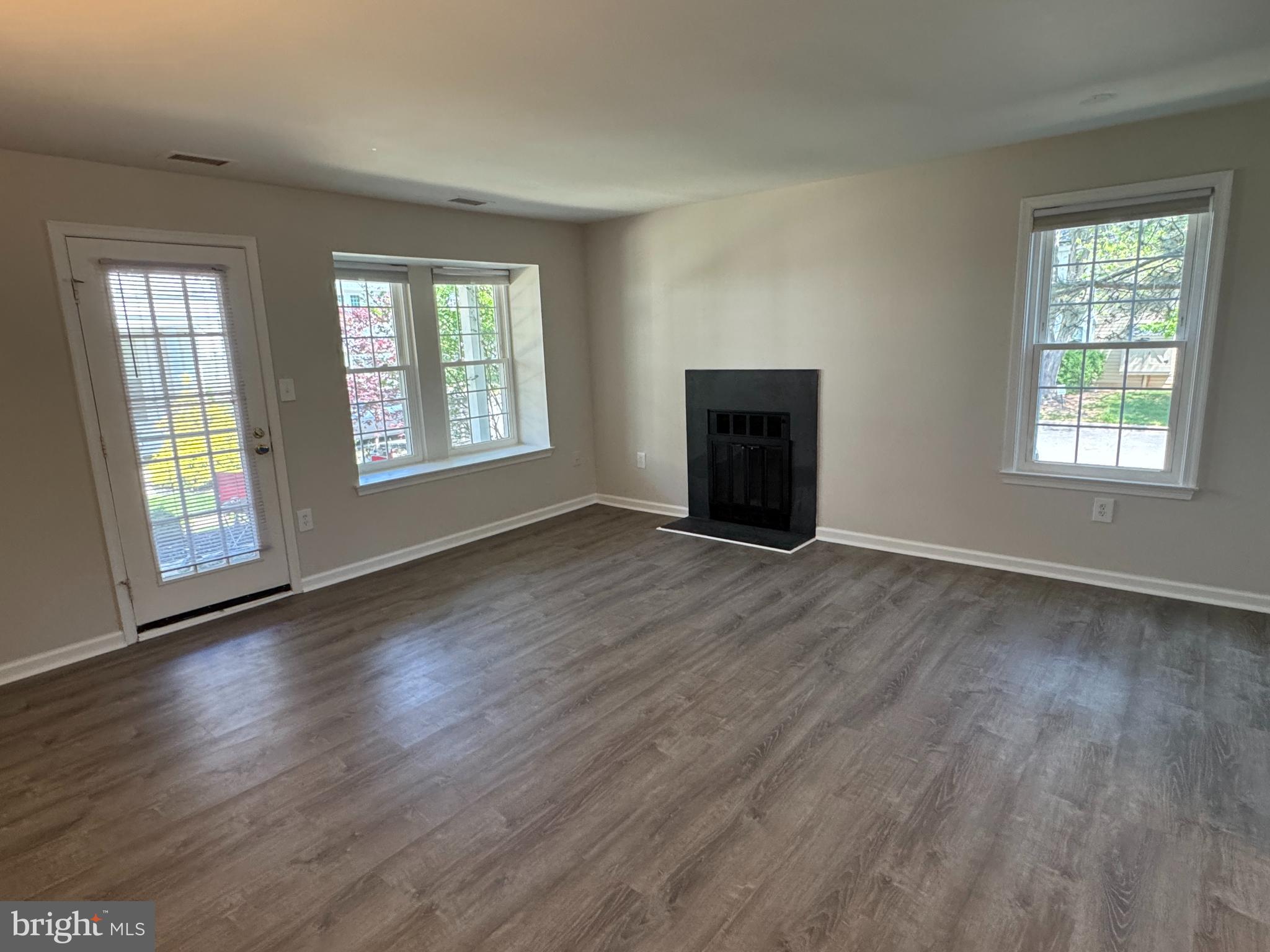 HEATHERLEA - Residential Lease
