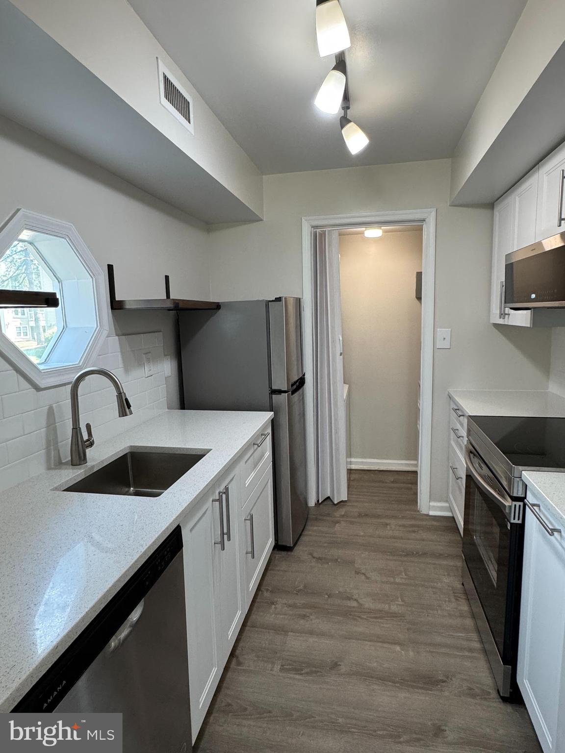 HEATHERLEA - Residential Lease