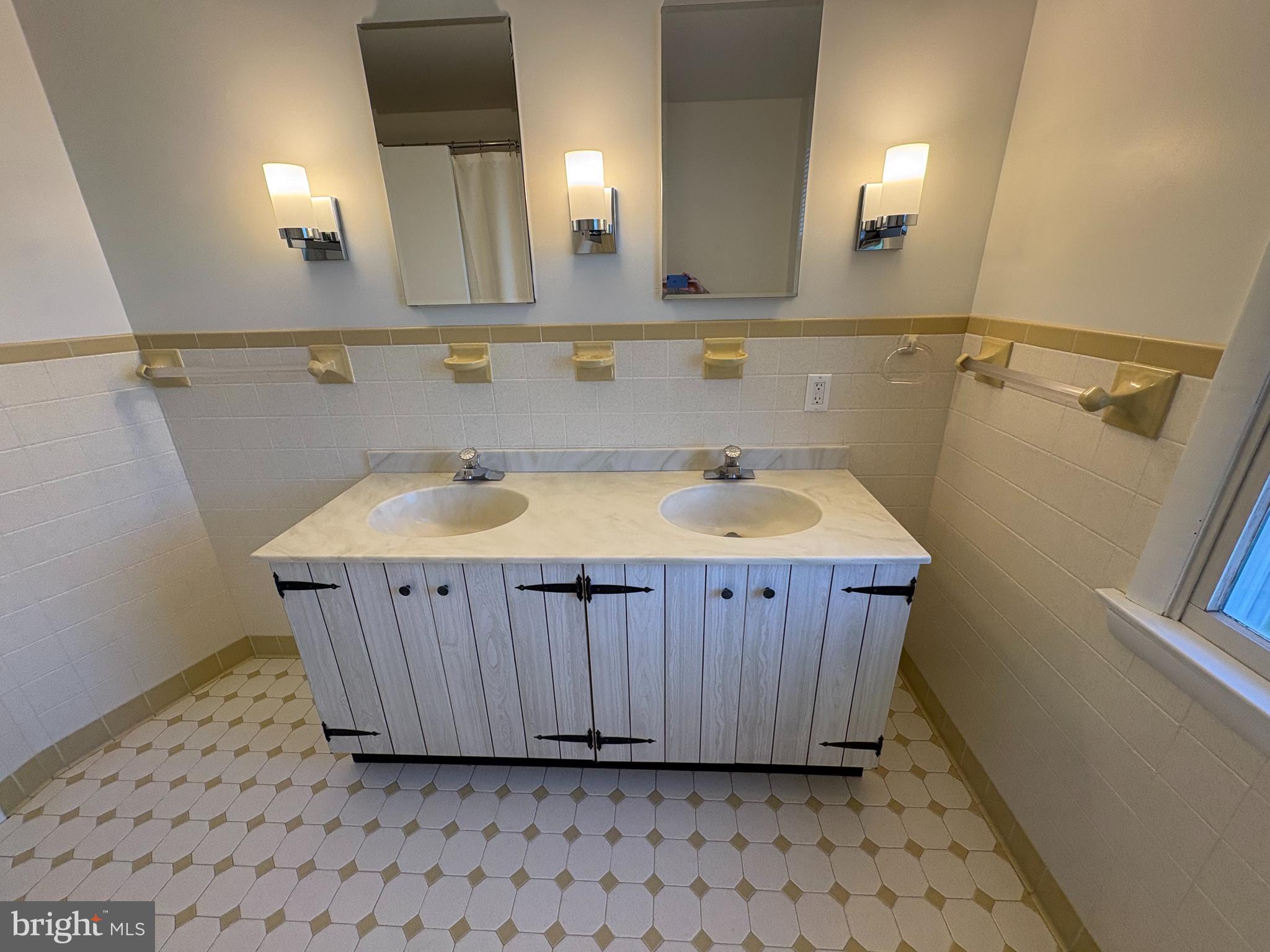 PLEASANT BROOK - Residential