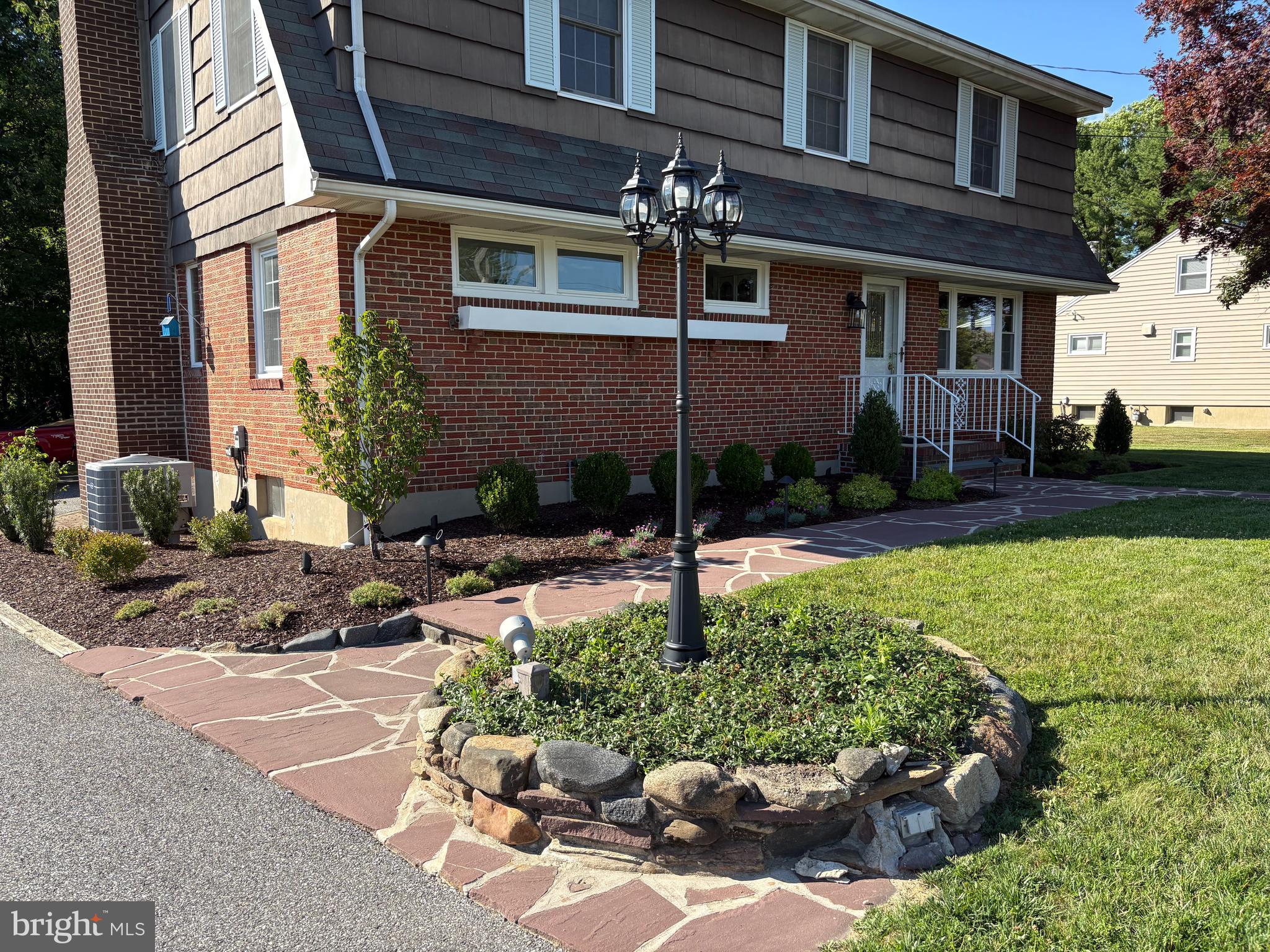 PLEASANT BROOK - Residential
