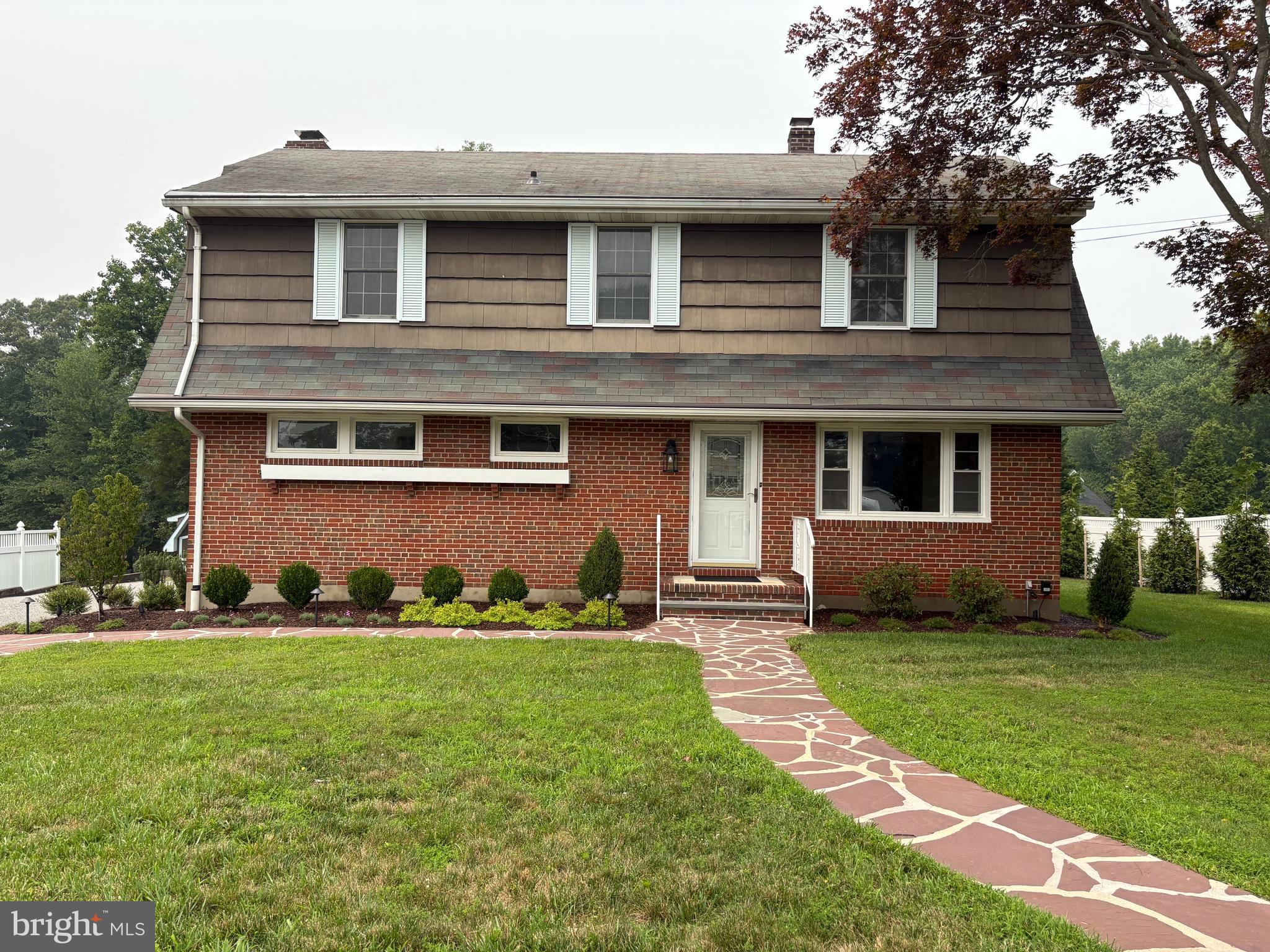 PLEASANT BROOK - Residential