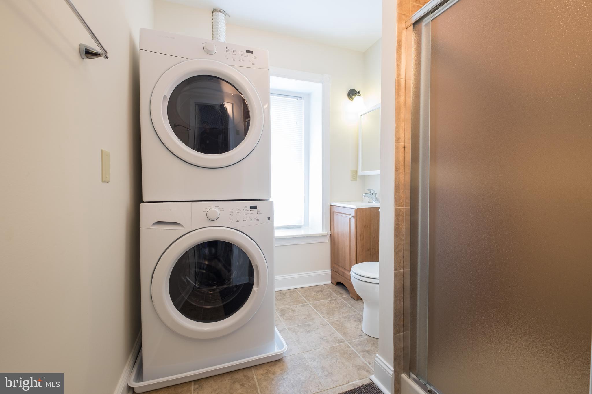 BRINTON SQUARE - Residential Lease