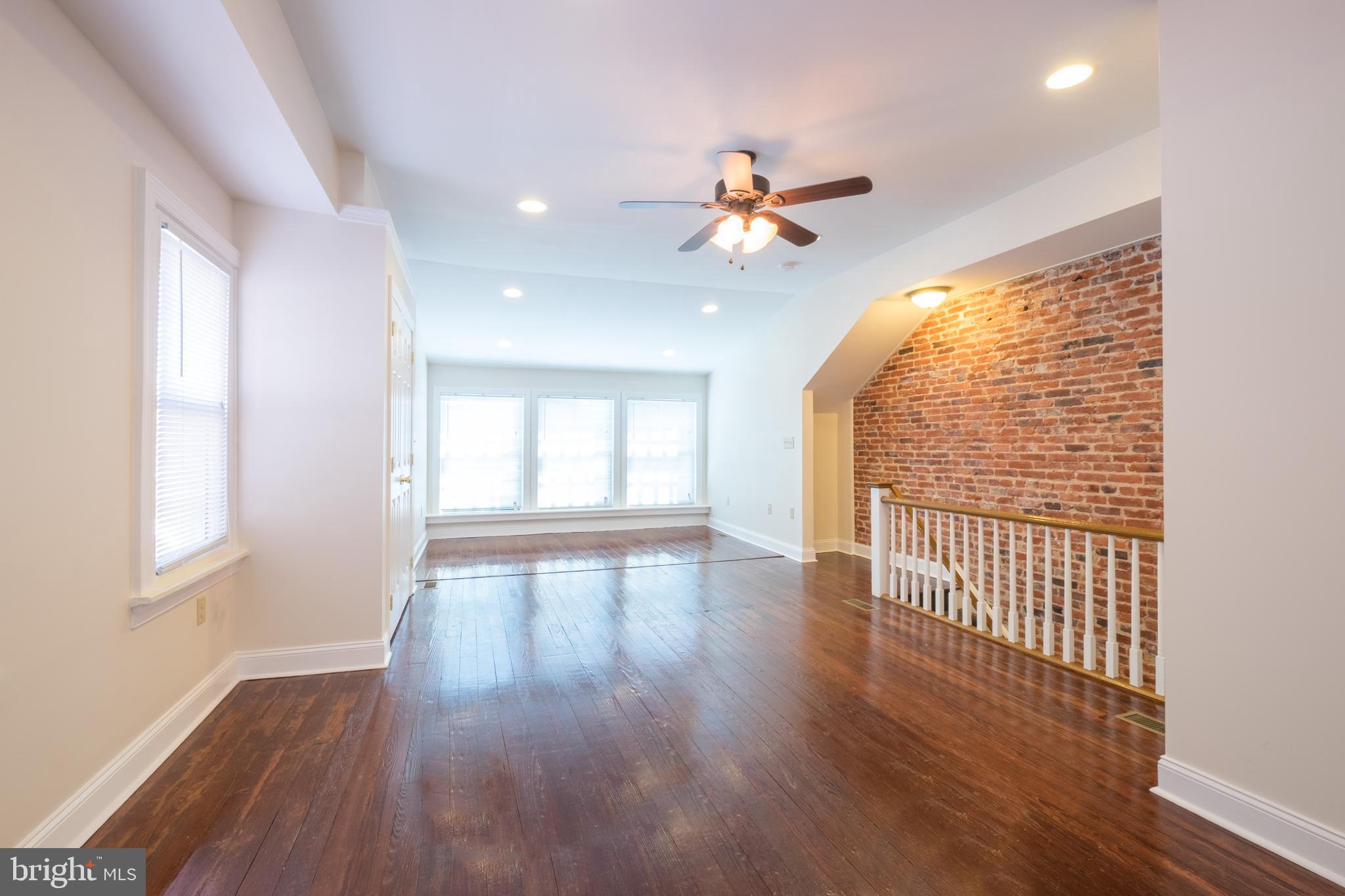 BRINTON SQUARE - Residential Lease
