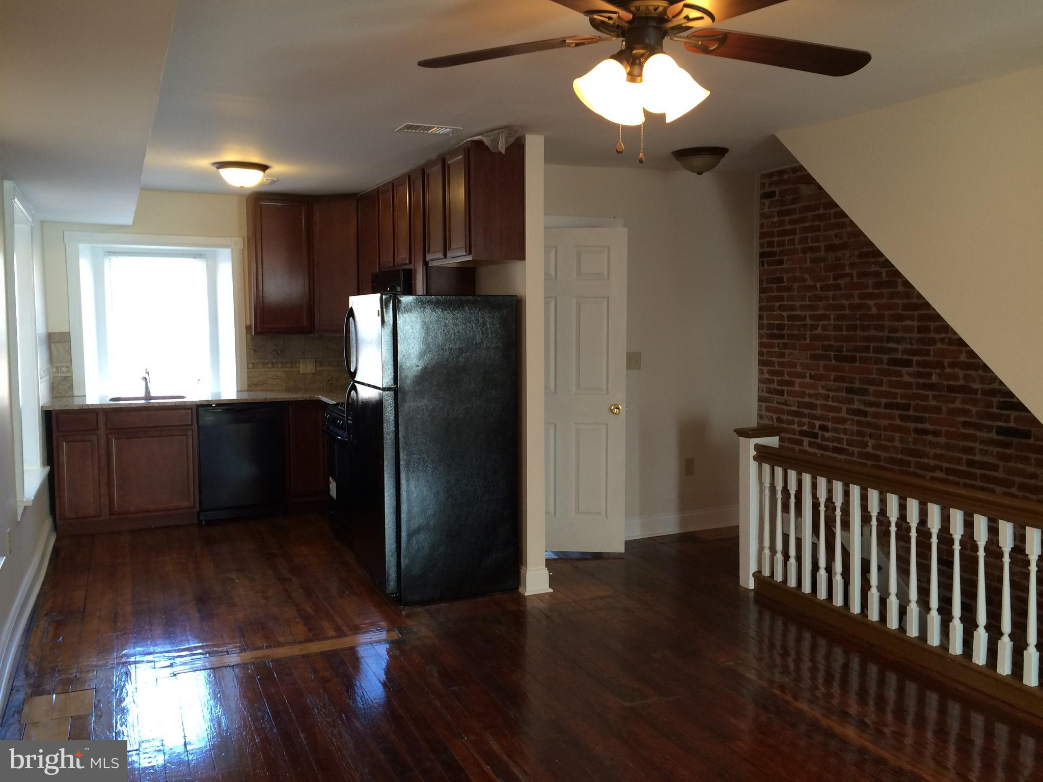 BRINTON SQUARE - Residential Lease