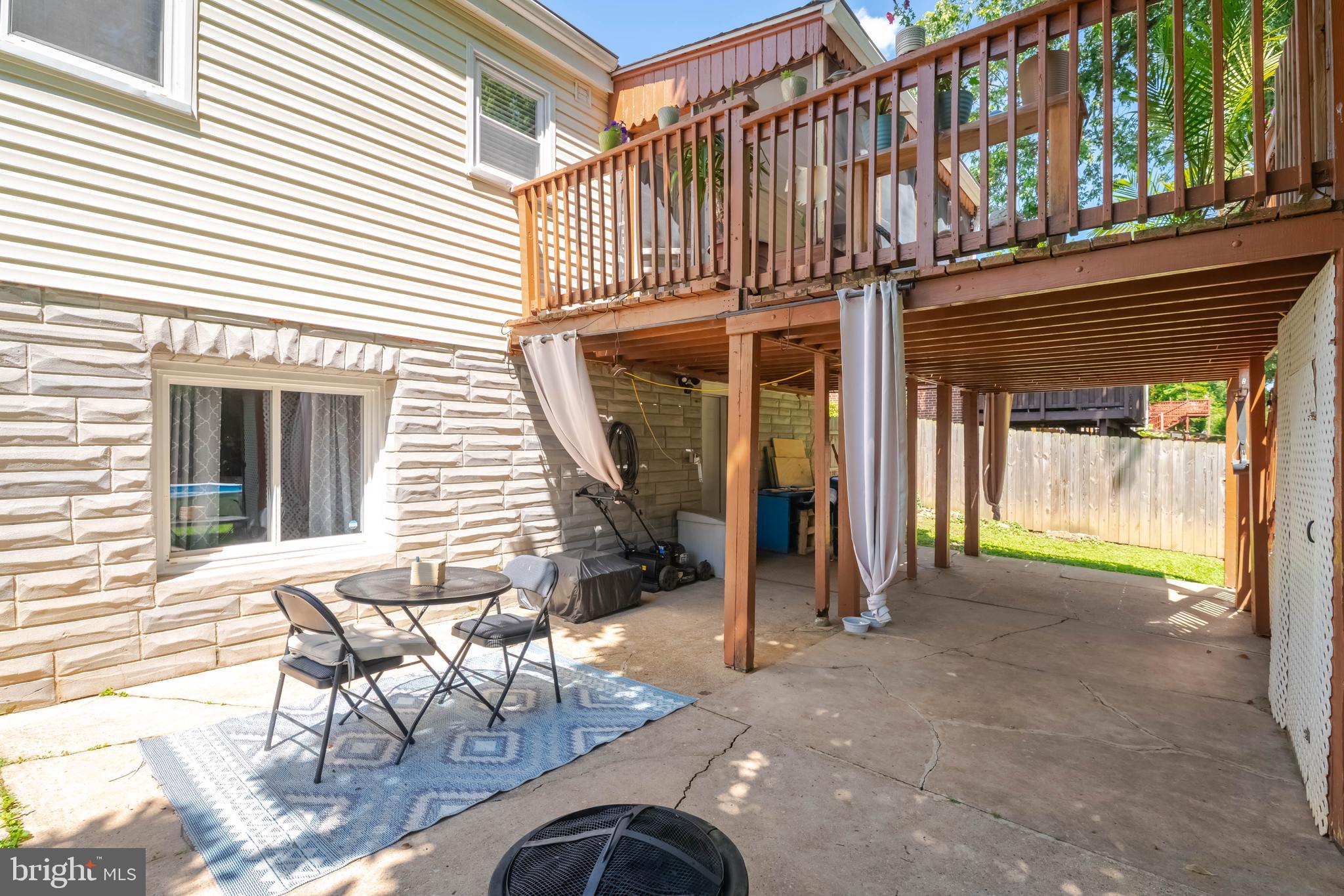 COCKEYSVILLE - Residential