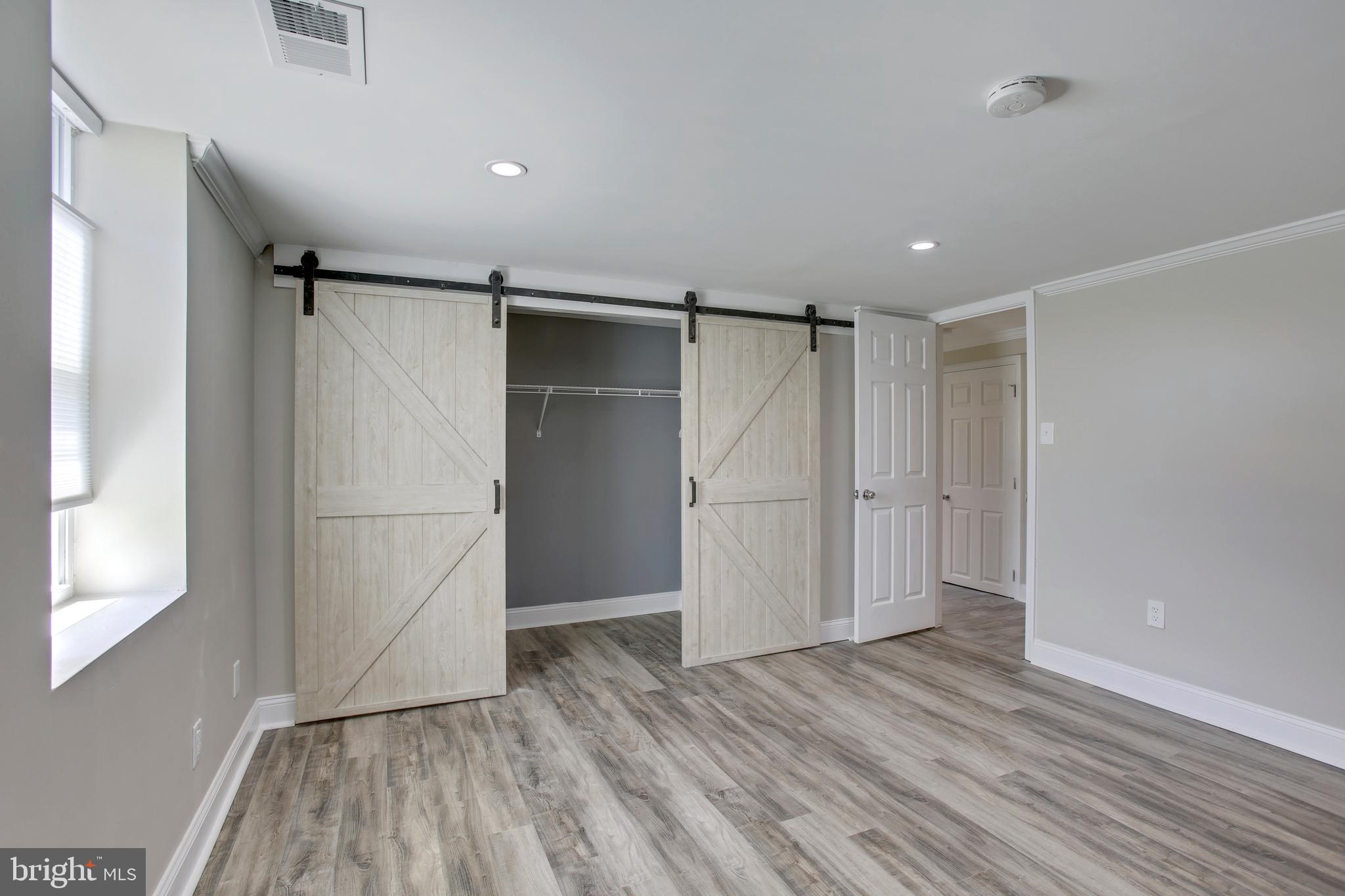 HIGHVIEW PARK - Residential Lease