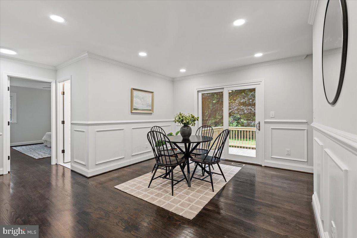 MERRYMAN HEIGHTS - Residential
