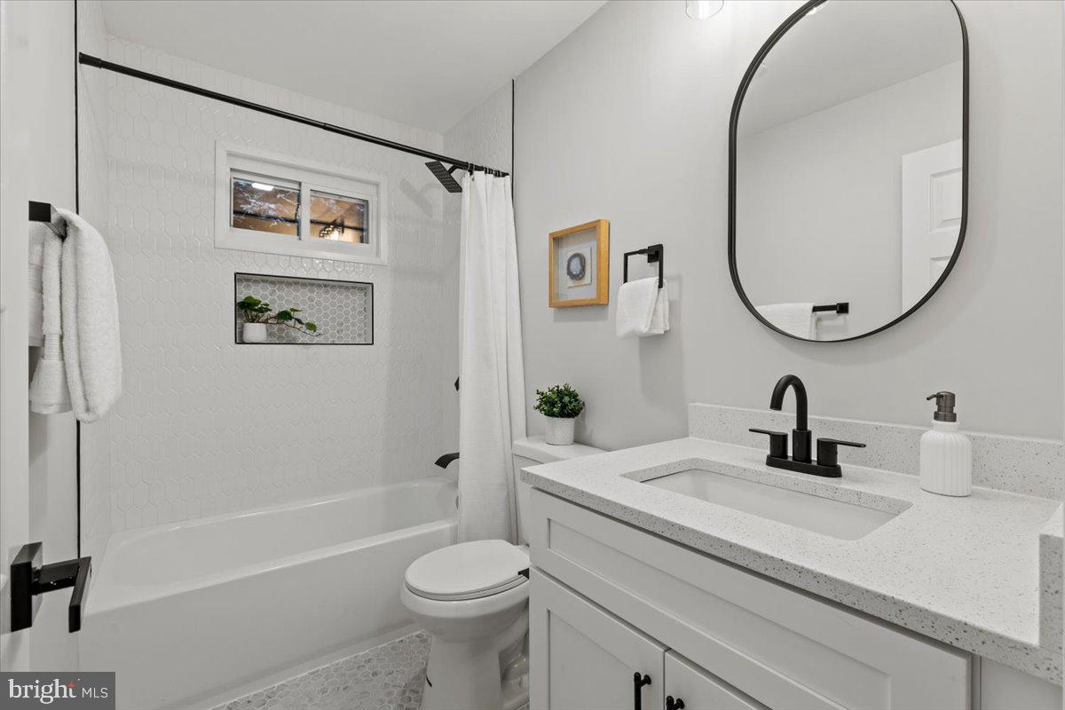 MERRYMAN HEIGHTS - Residential