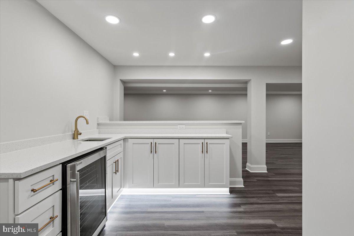 MERRYMAN HEIGHTS - Residential
