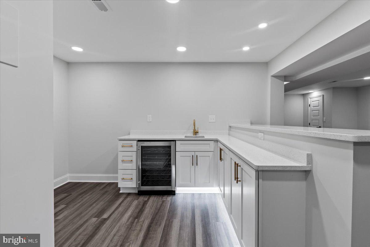 MERRYMAN HEIGHTS - Residential