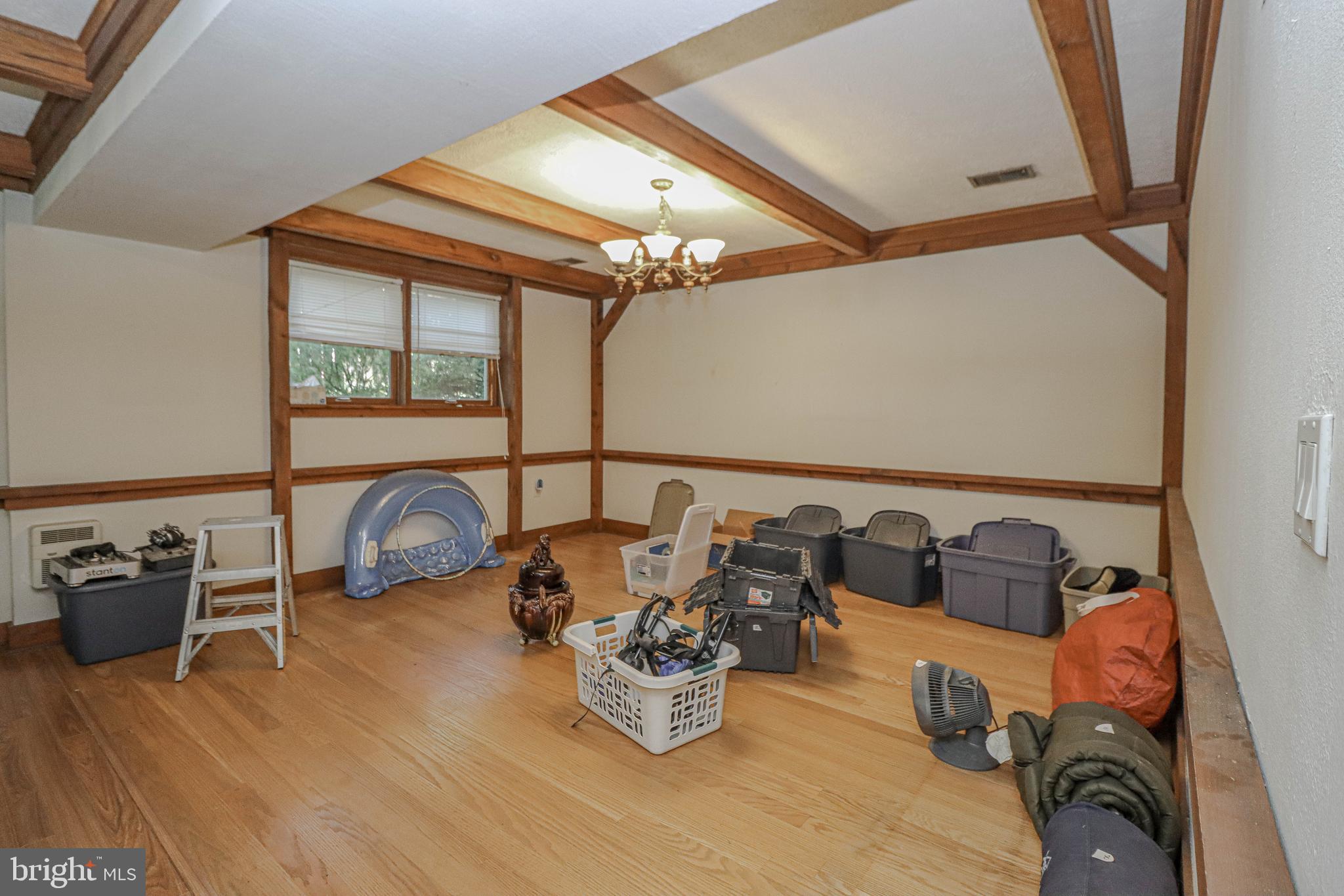 MAPLE RIDGE - Residential