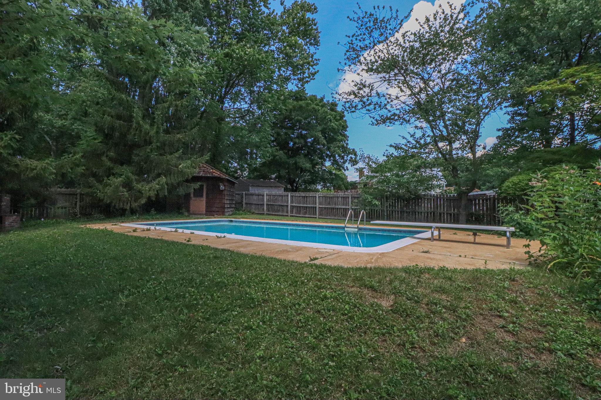 MAPLE RIDGE - Residential