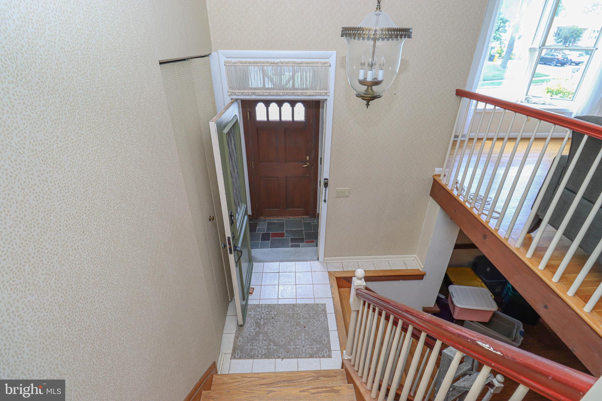 MAPLE RIDGE - Residential