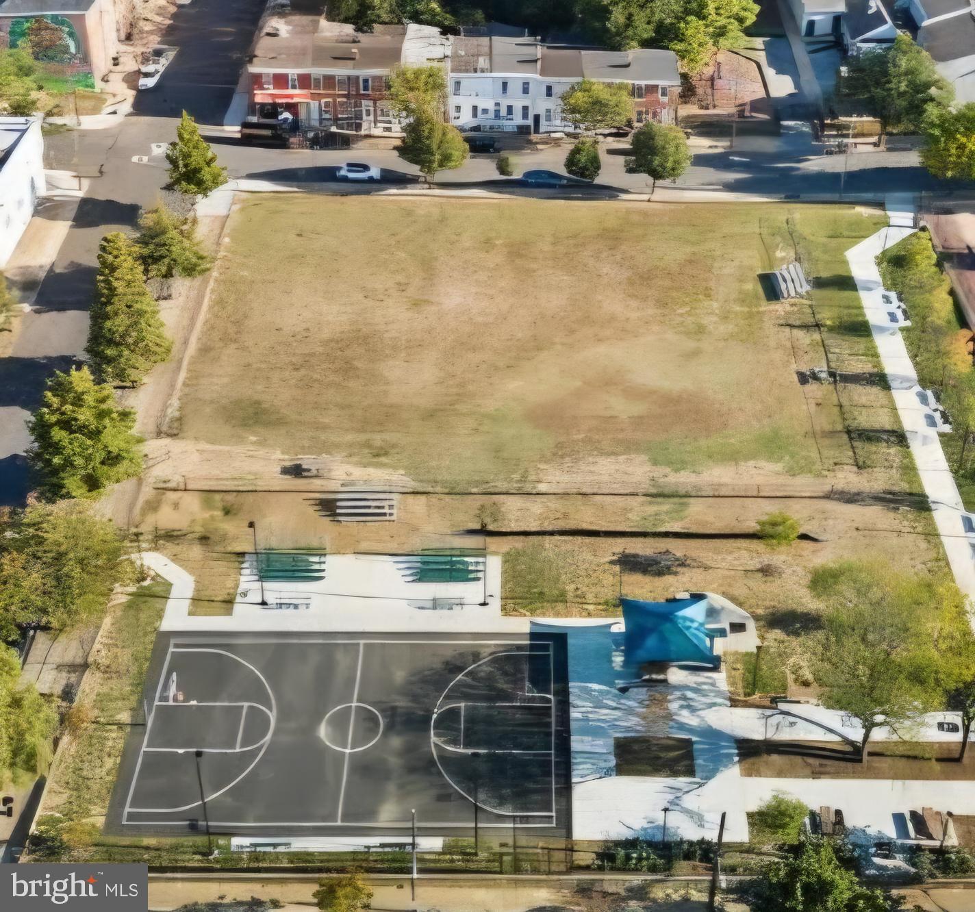 QUAKER HILL - Residential