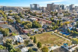 QUAKER HILL - Residential